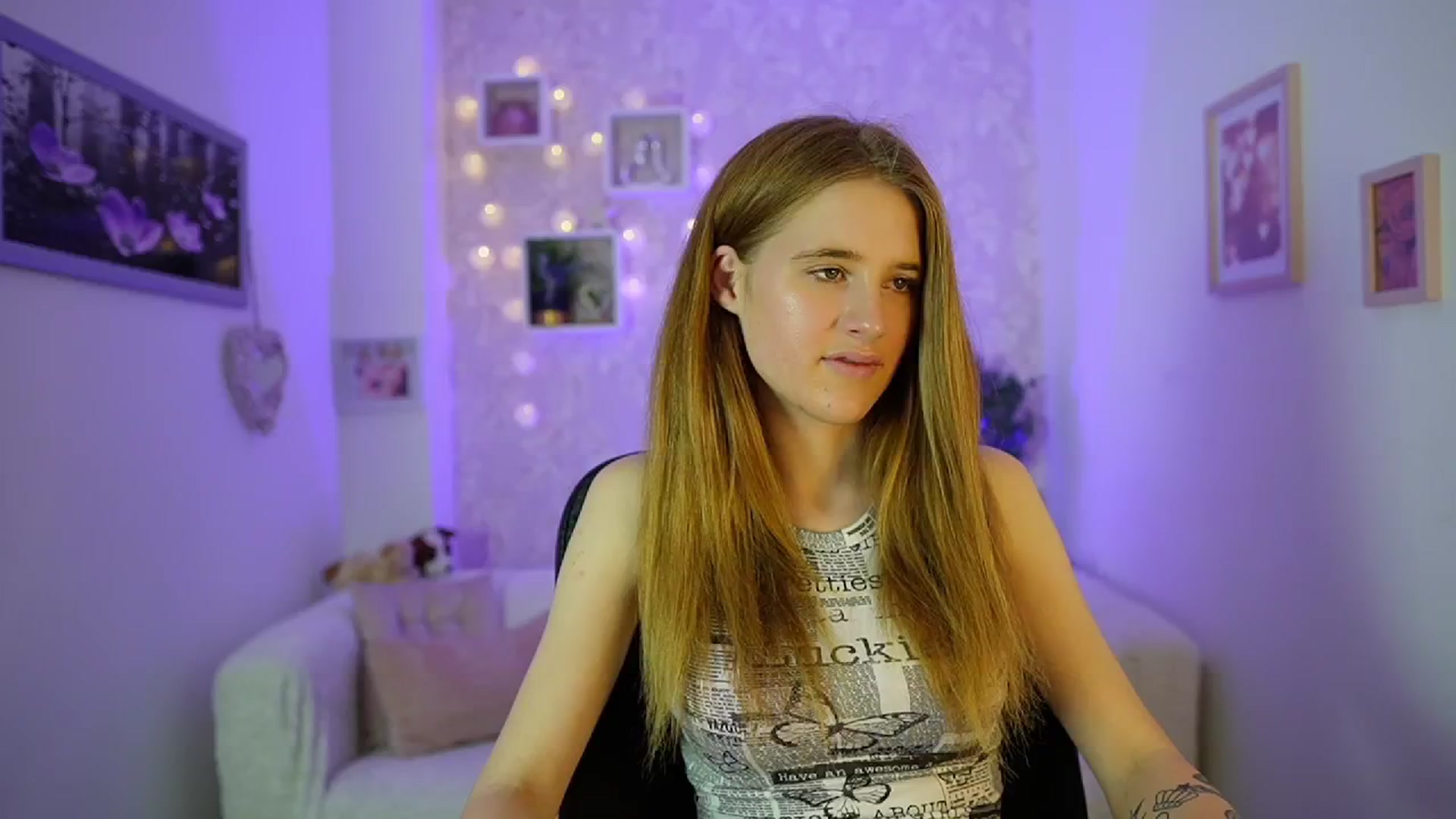 Gallery image thumbnail from Monika_Dee's myfreecams stream on, 06/13/2024, 16:31 image 8 of 20