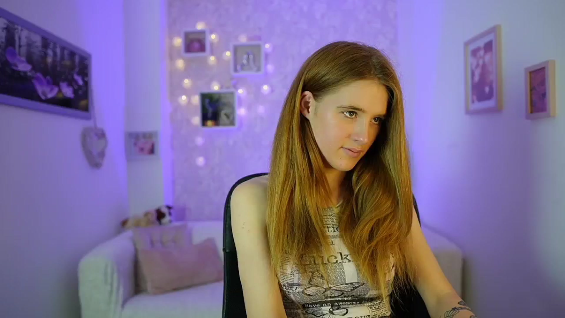 Gallery image thumbnail from Monika_Dee's myfreecams stream on, 06/13/2024, 16:31 image 3 of 20