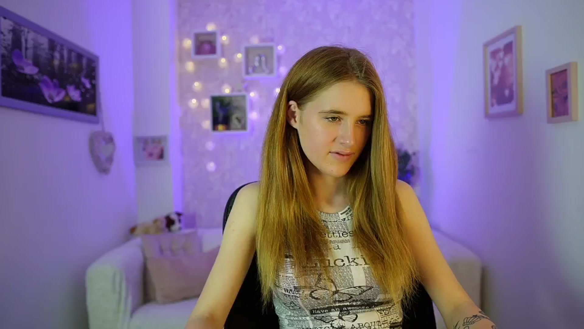 Gallery image thumbnail from Monika_Dee's myfreecams stream on, 06/13/2024, 16:31 image 9 of 20