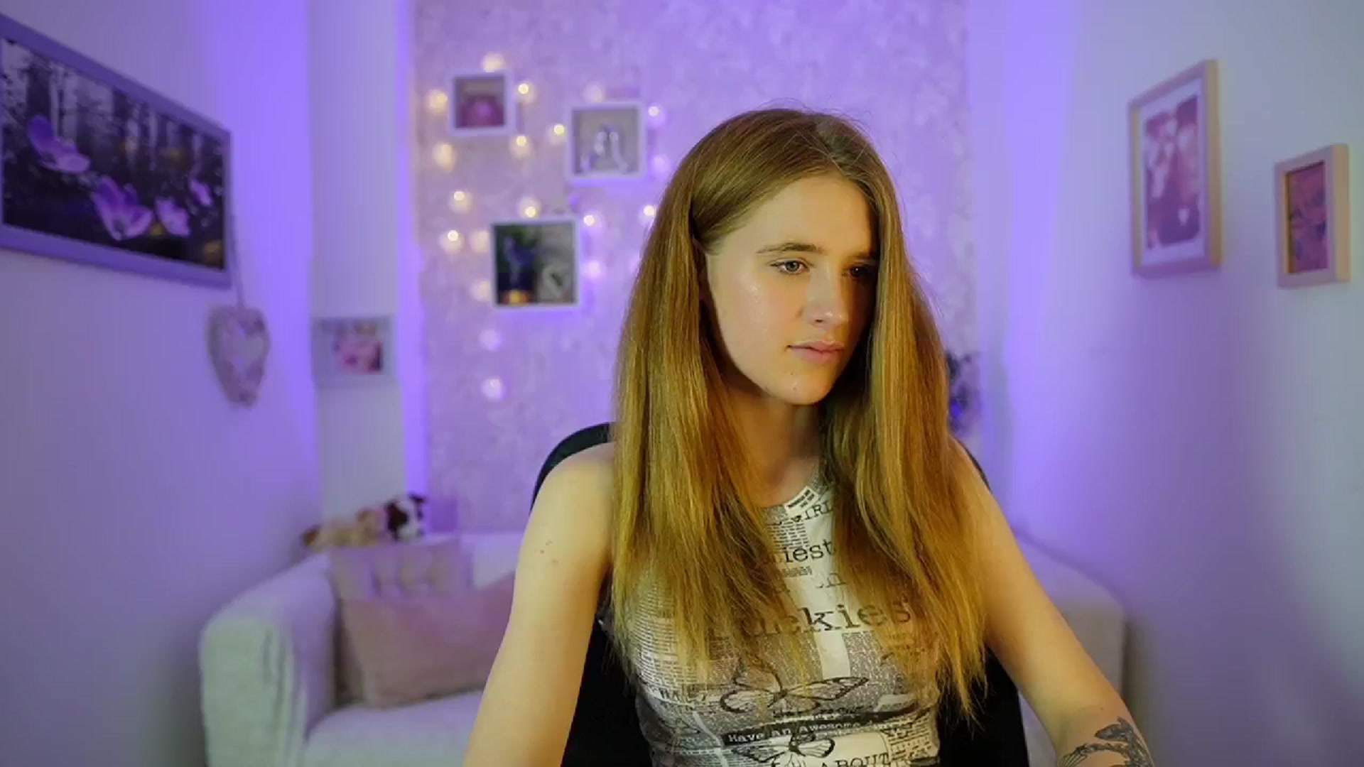 Gallery image thumbnail from Monika_Dee's myfreecams stream on, 06/13/2024, 16:31 image 11 of 20