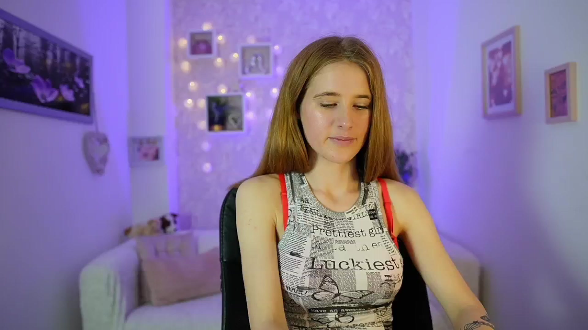 Gallery image thumbnail from Monika_Dee's myfreecams stream on, 06/13/2024, 16:31 image 1 of 20