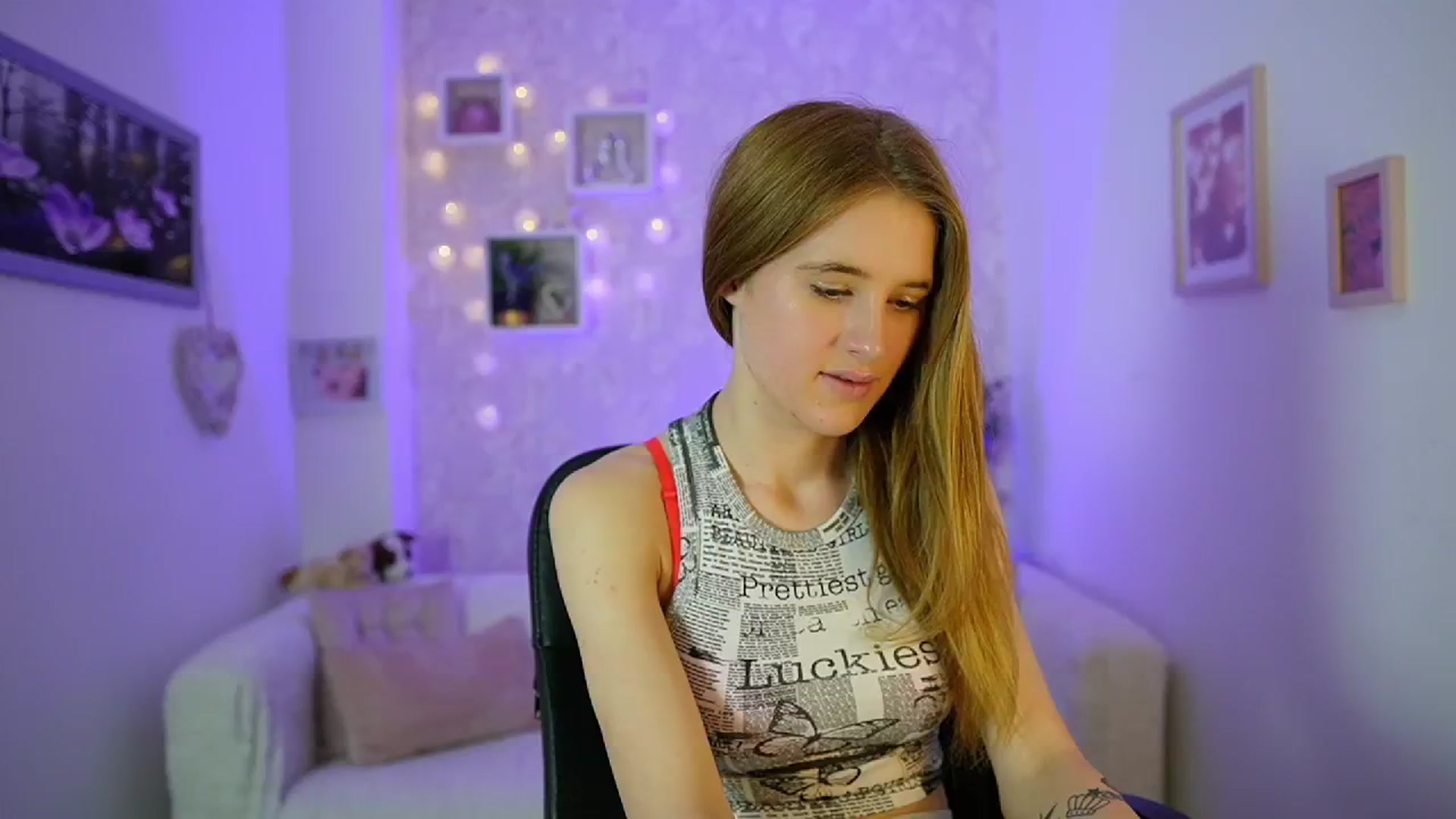 Gallery image thumbnail from Monika_Dee's myfreecams stream on, 06/13/2024, 16:31 image 18 of 20