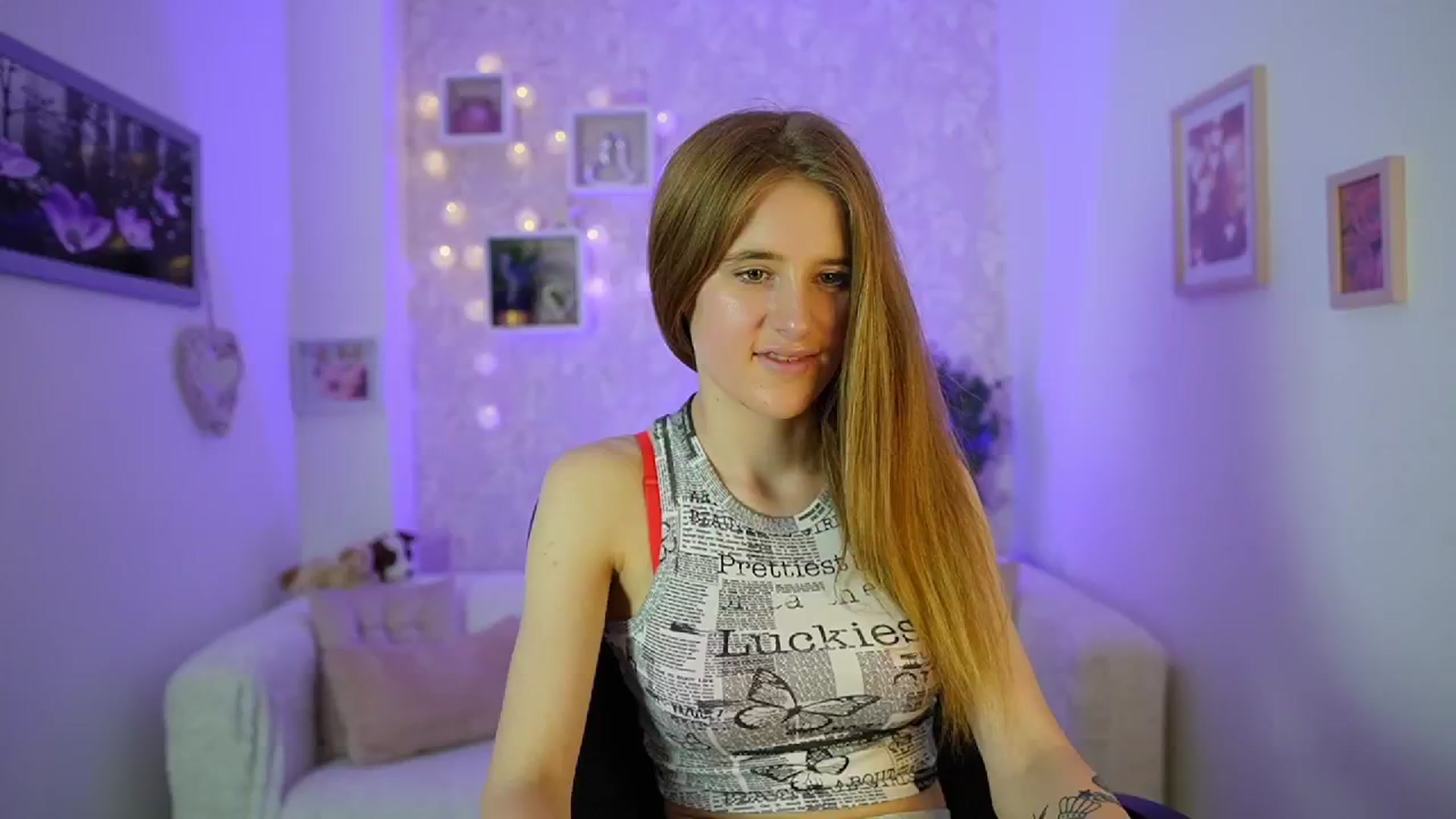 Gallery image thumbnail from Monika_Dee's myfreecams stream on, 06/13/2024, 16:31 image 19 of 20