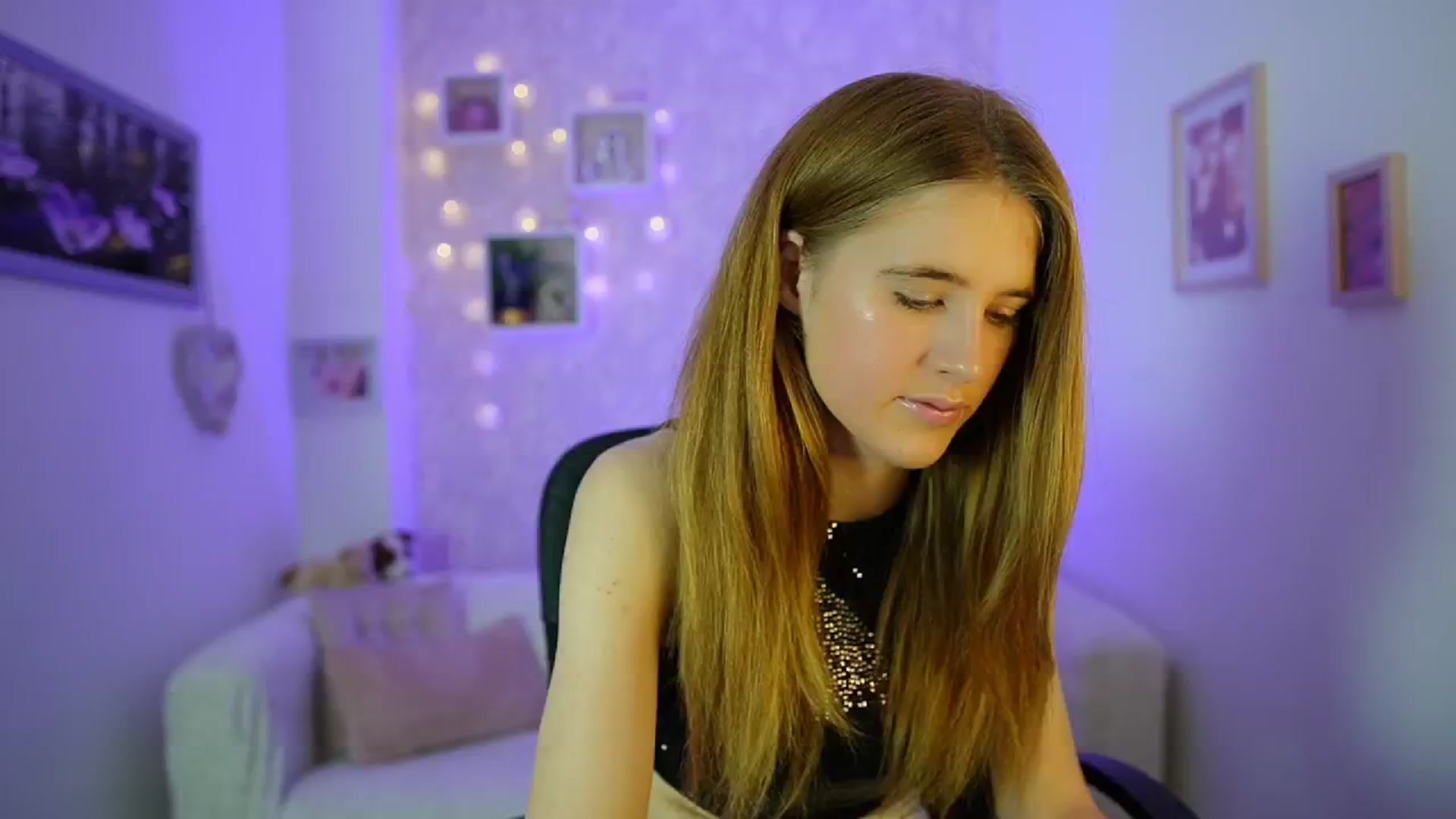 Gallery image thumbnail from Monika_Dee's myfreecams stream on, 06/14/2024, 13:30 image 1 of 20