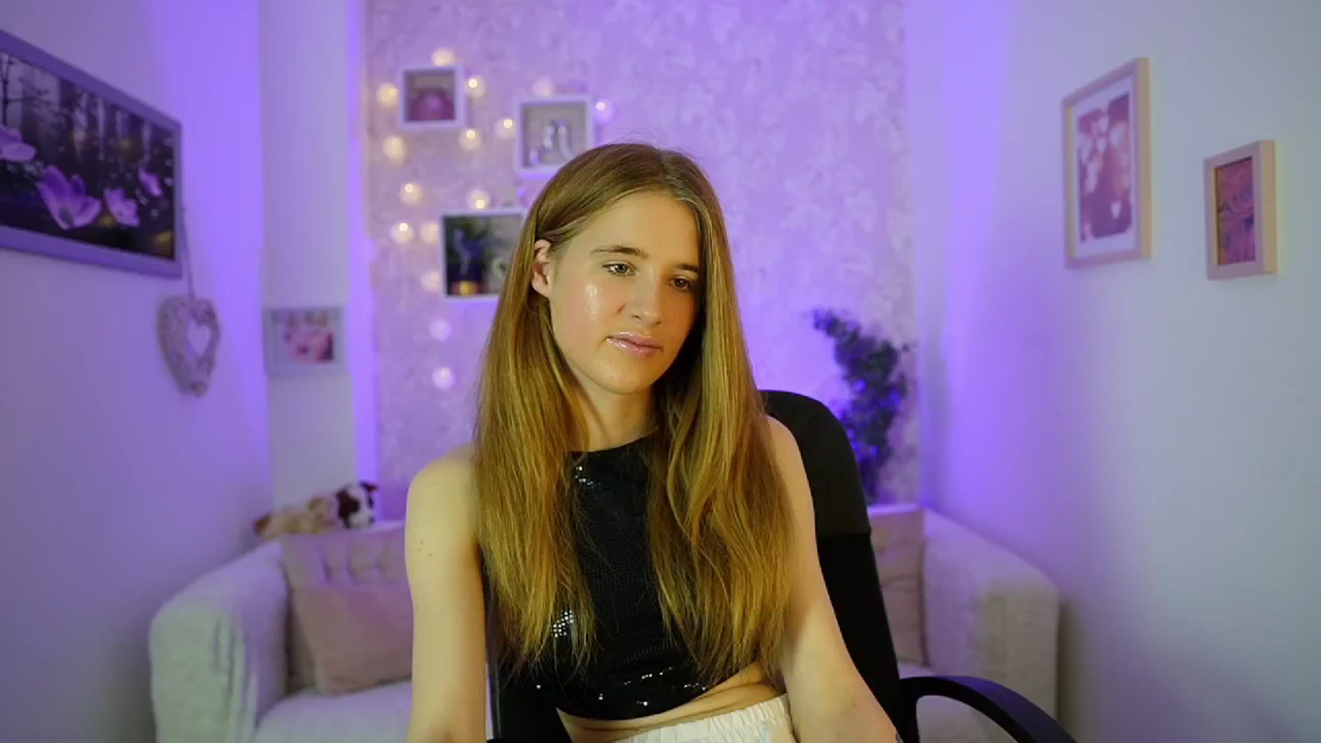 Gallery image thumbnail from Monika_Dee's myfreecams stream on, 06/14/2024, 13:30 image 11 of 20