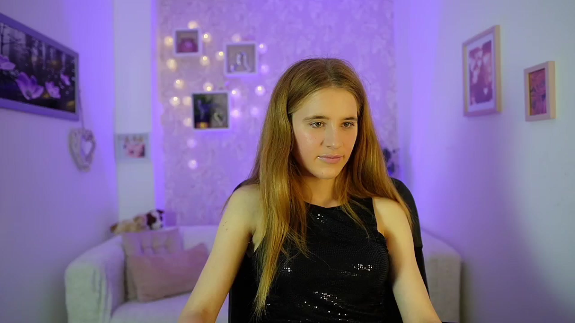 Gallery image thumbnail from Monika_Dee's myfreecams stream on, 06/14/2024, 15:40 image 1 of 20