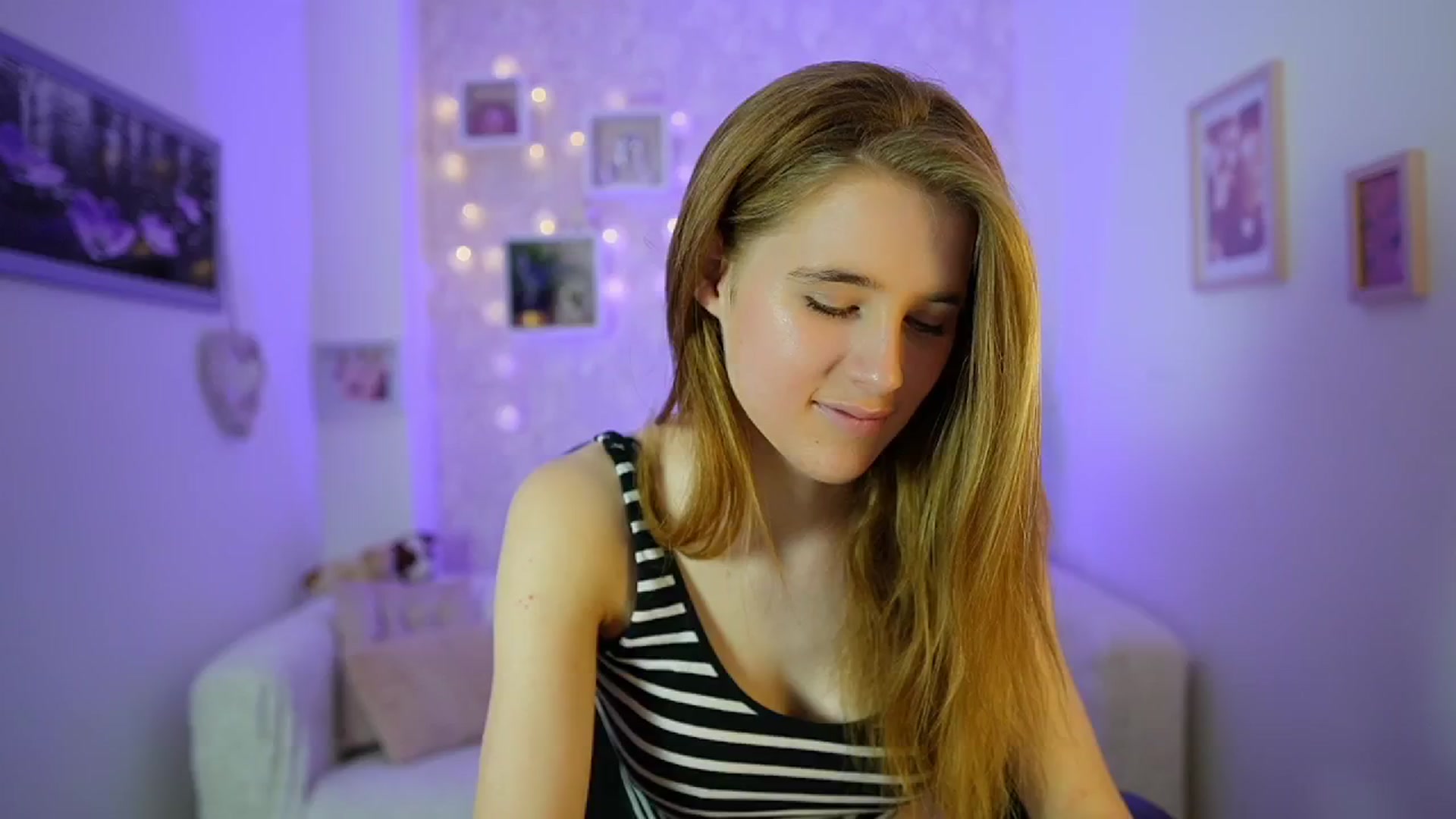 Gallery image thumbnail from Monika_Dee's myfreecams stream on, 06/17/2024, 14:45 image 14 of 20