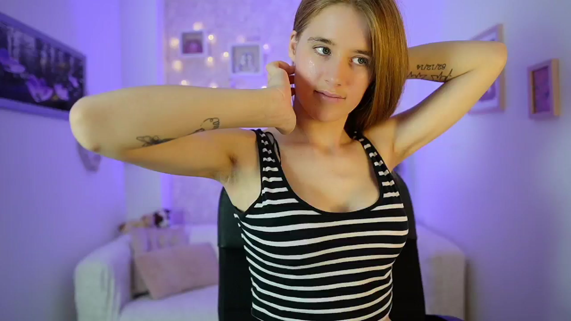 Gallery image thumbnail from Monika_Dee's myfreecams stream on, 06/17/2024, 15:16 image 14 of 20