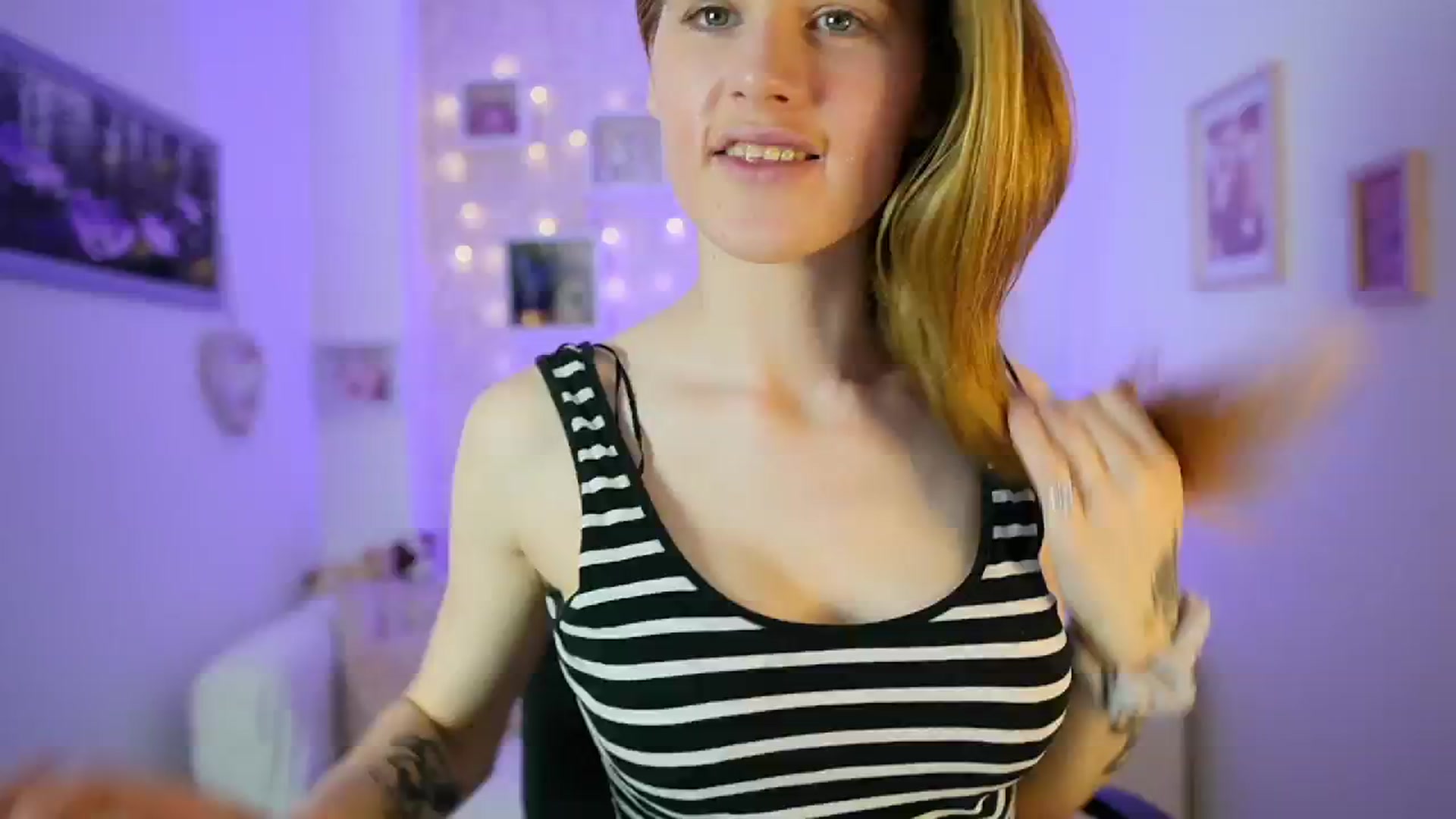 Gallery image thumbnail from Monika_Dee's myfreecams stream on, 06/17/2024, 15:16 image 9 of 20