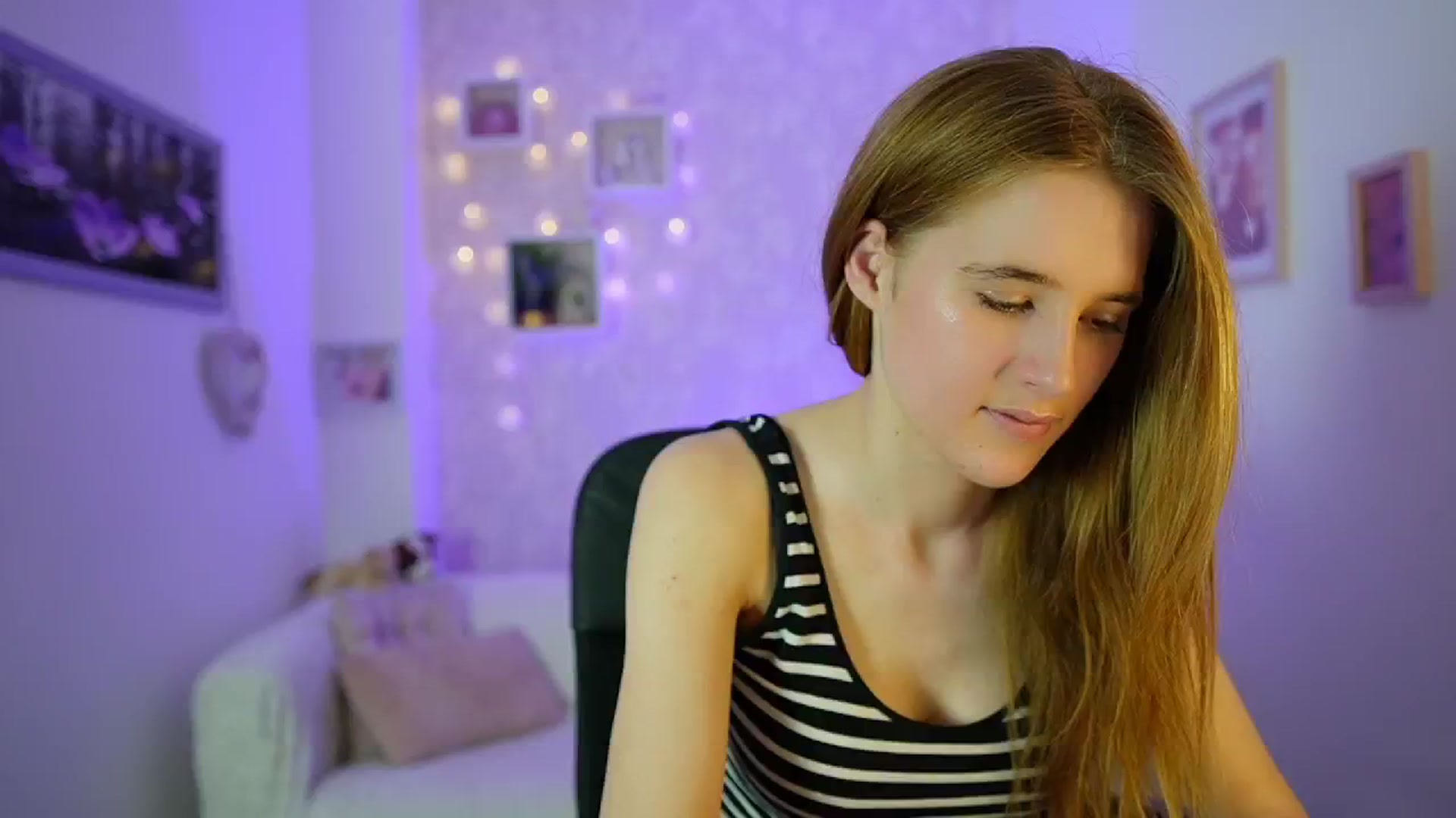 Gallery image thumbnail from Monika_Dee's myfreecams stream on, 06/17/2024, 17:05 image 2 of 20