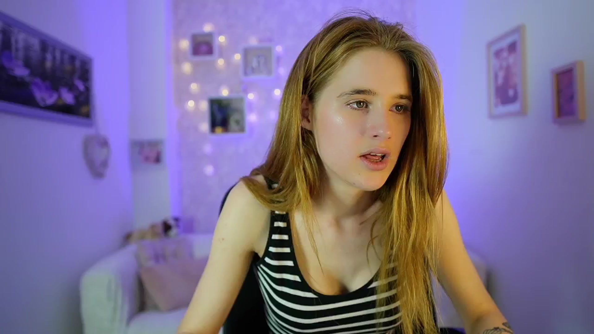 Gallery image thumbnail from Monika_Dee's myfreecams stream on, 06/17/2024, 17:54 image 20 of 20