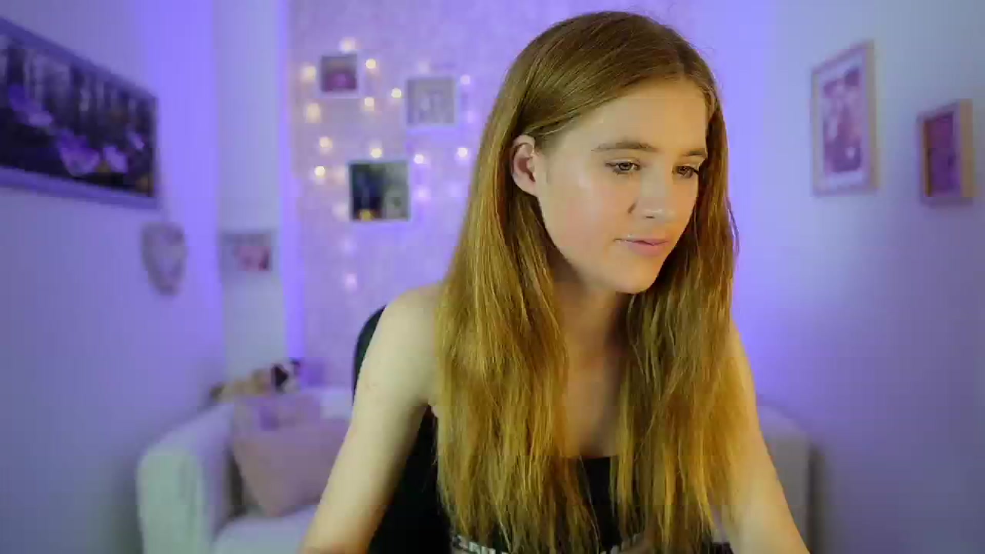 Gallery image thumbnail from Monika_Dee's myfreecams stream on, 06/18/2024, 13:21 image 7 of 20