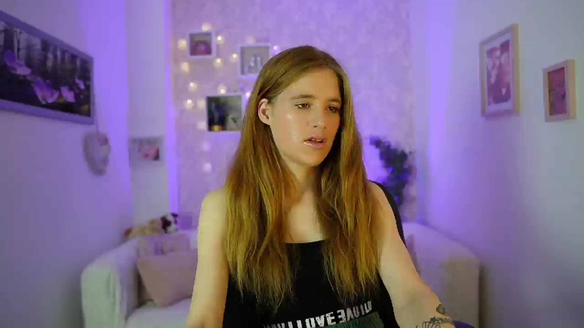 Gallery image thumbnail from Monika_Dee's myfreecams stream on, 06/18/2024, 13:55 image 7 of 20
