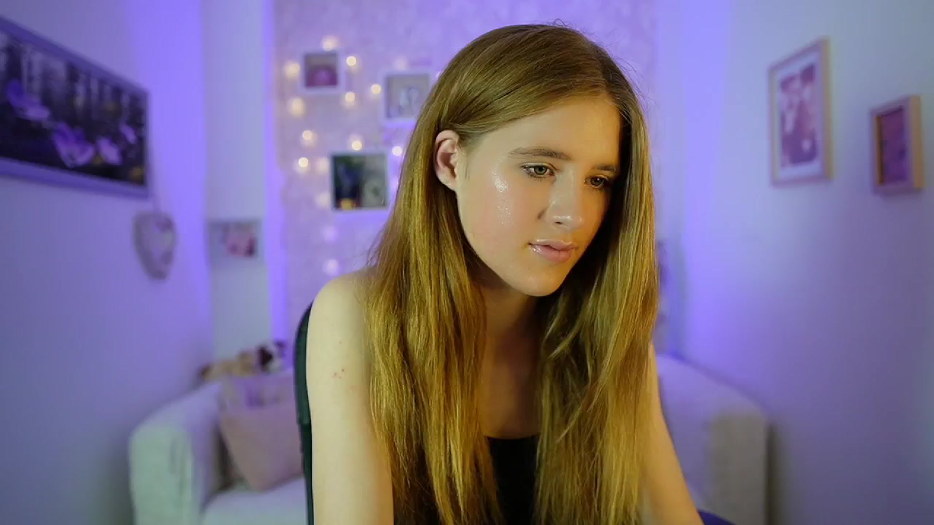 Gallery image thumbnail from Monika_Dee's myfreecams stream on, 06/18/2024, 14:14 image 9 of 20