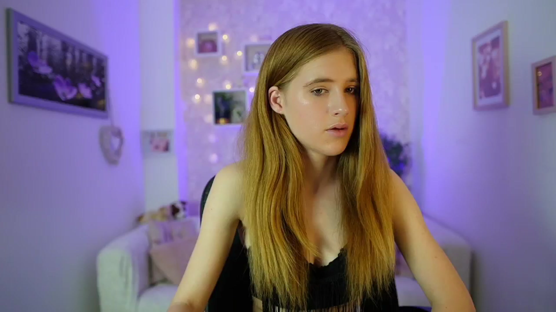 Gallery image thumbnail from Monika_Dee's myfreecams stream on, 06/19/2024, 15:43 image 19 of 20