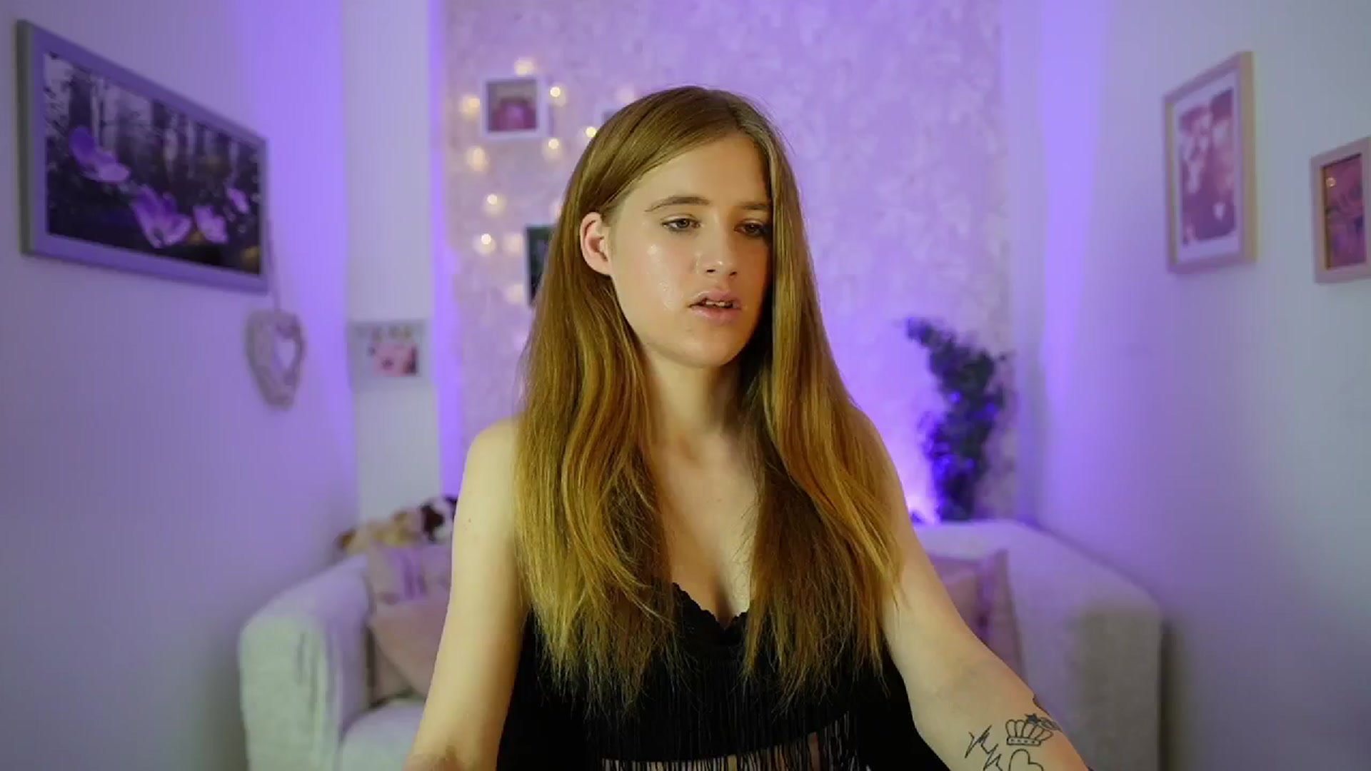 Gallery image thumbnail from Monika_Dee's myfreecams stream on, 06/19/2024, 15:43 image 16 of 20