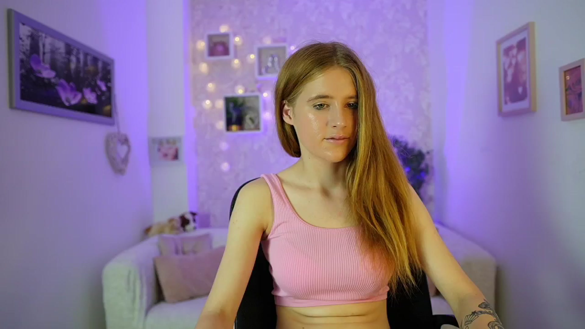 Gallery image thumbnail from Monika_Dee's myfreecams stream on, 06/20/2024, 15:12 image 9 of 20