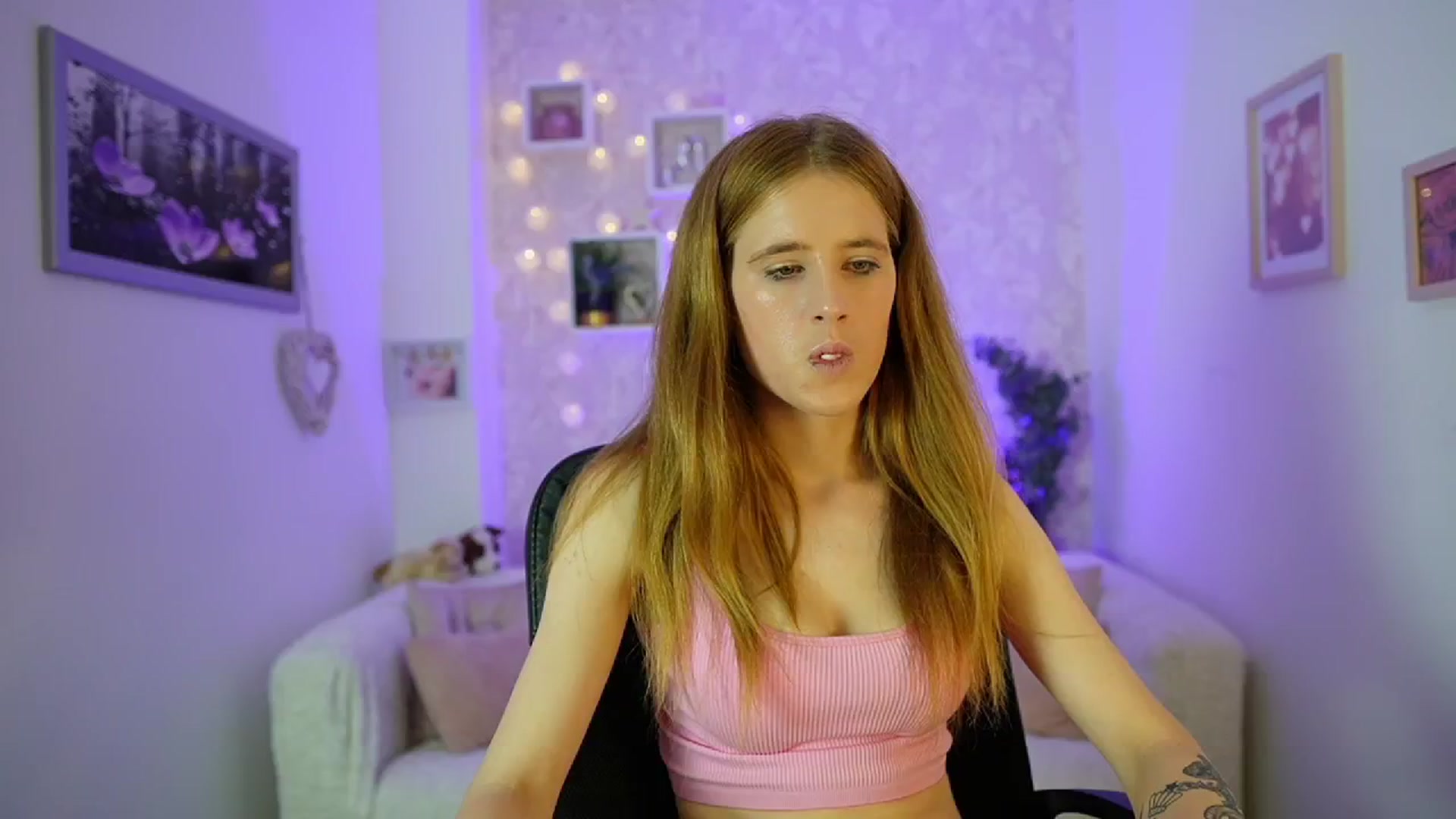 Gallery image thumbnail from Monika_Dee's myfreecams stream on, 06/20/2024, 17:01 image 11 of 20