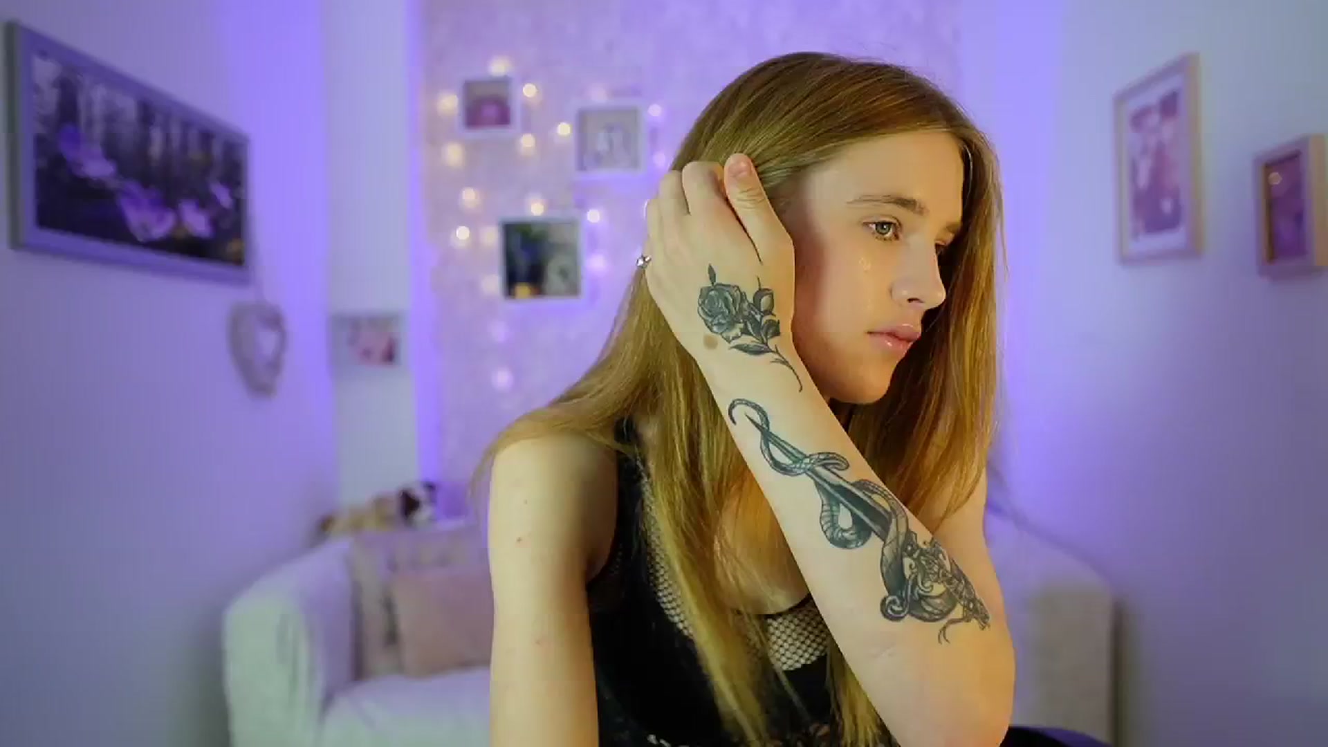 Gallery image thumbnail from Monika_Dee's myfreecams stream on, 06/24/2024, 14:37 image 6 of 20