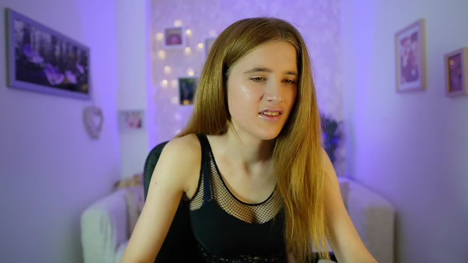 Gallery image thumbnail from Monika_Dee's myfreecams stream on, 06/24/2024, 15:49 image 3 of 20
