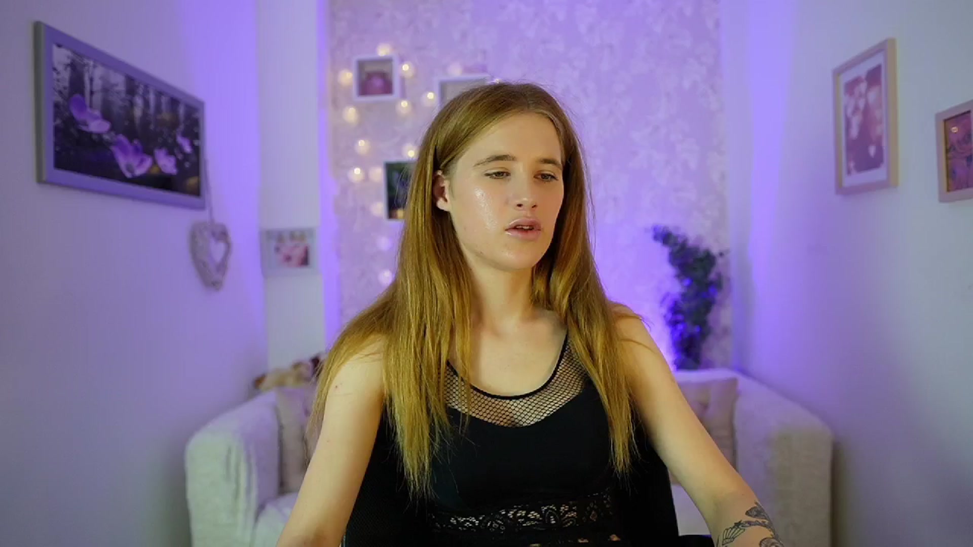Gallery image thumbnail from Monika_Dee's myfreecams stream on, 06/24/2024, 16:48 image 7 of 20