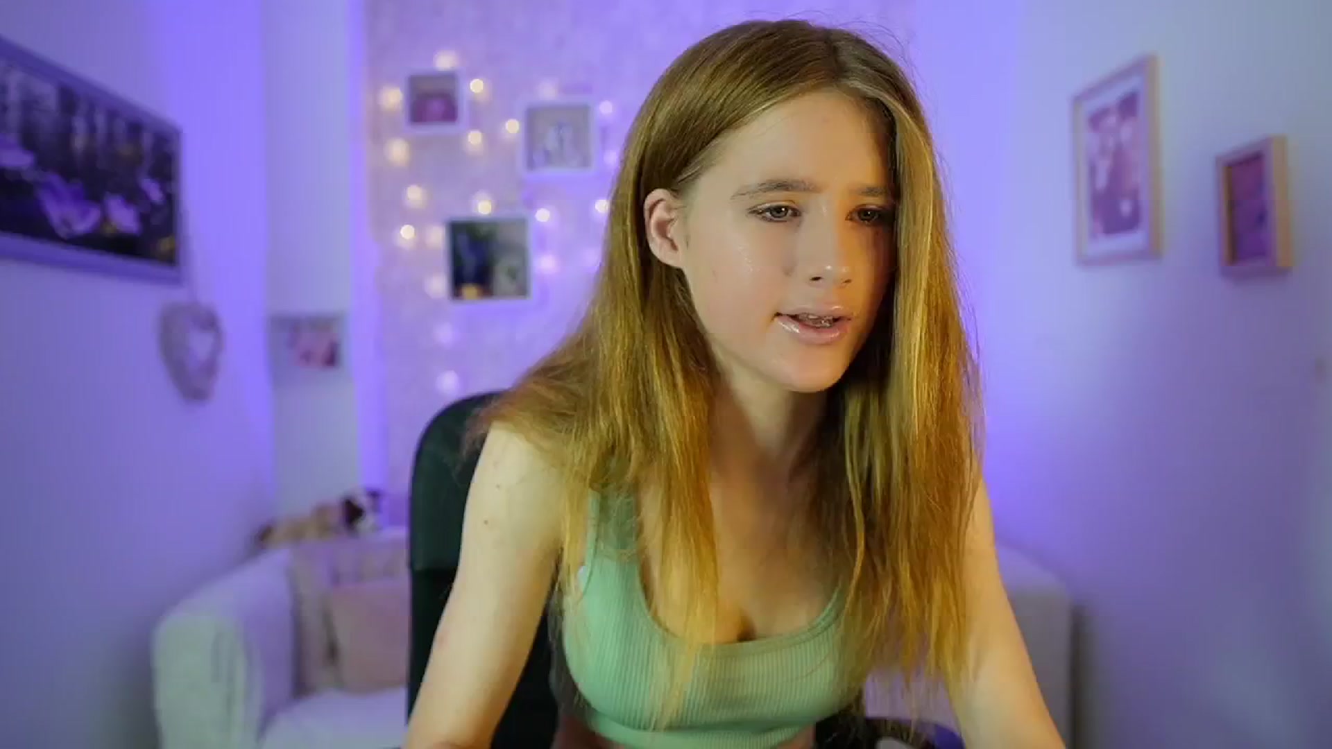 Gallery image thumbnail from Monika_Dee's myfreecams stream on, 06/26/2024, 12:59 image 9 of 20
