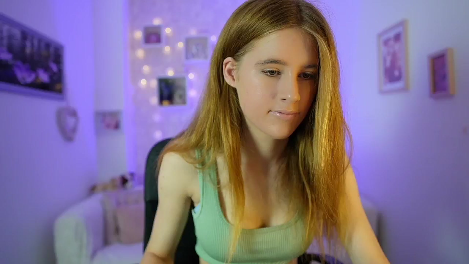 Gallery image thumbnail from Monika_Dee's myfreecams stream on, 06/26/2024, 12:59 image 5 of 20