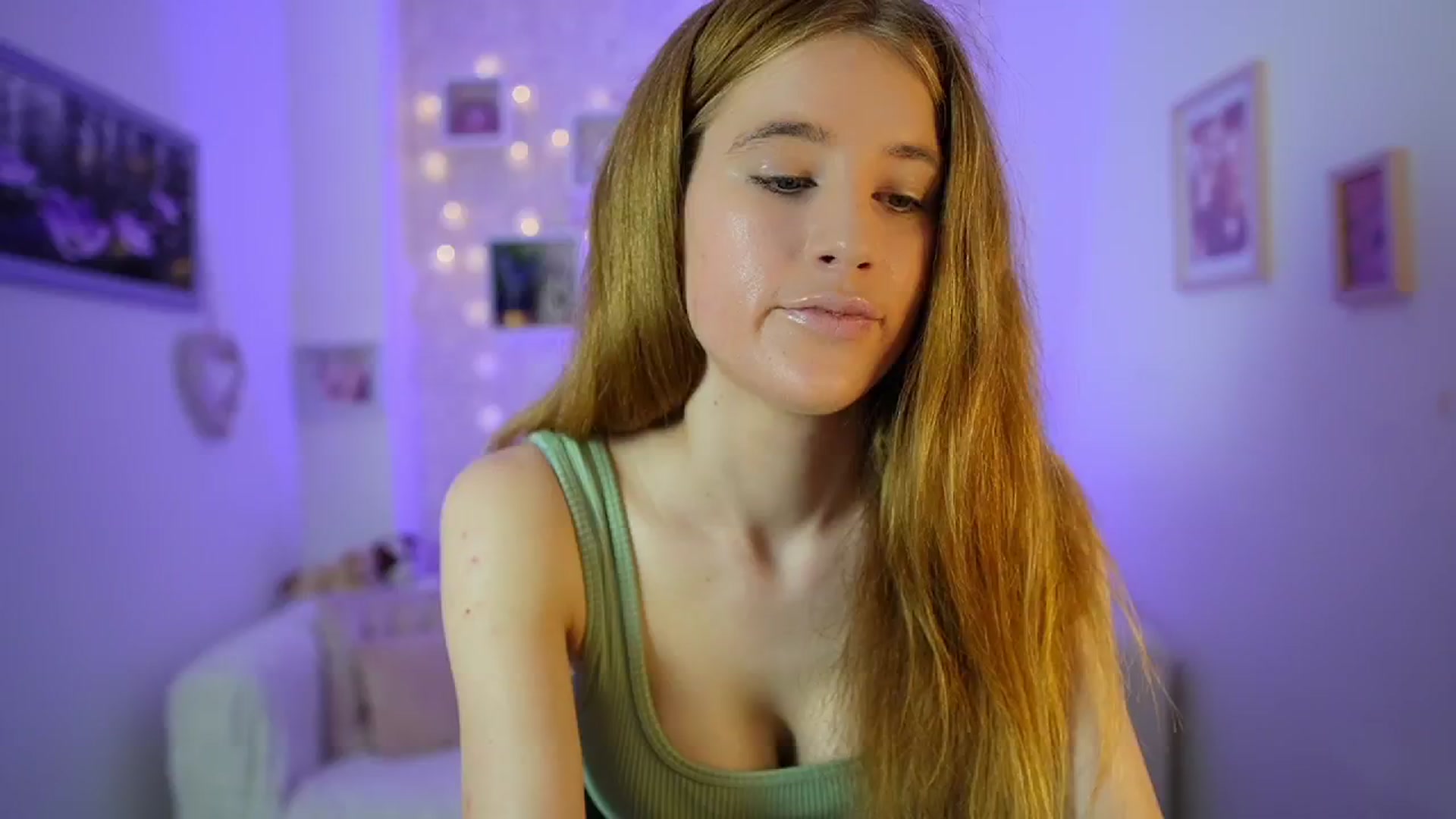 Gallery image thumbnail from Monika_Dee's myfreecams stream on, 06/26/2024, 13:24 image 7 of 20