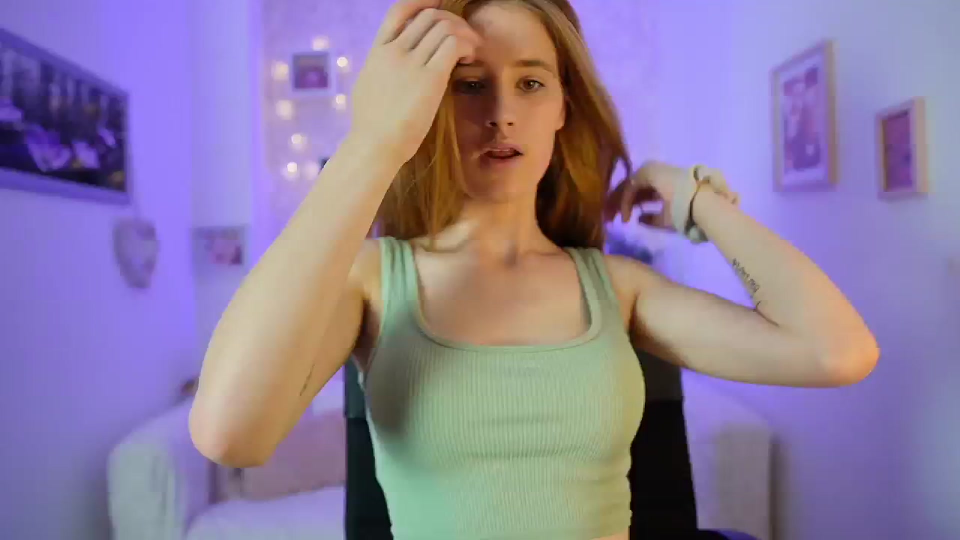 Gallery image thumbnail from Monika_Dee's myfreecams stream on, 06/26/2024, 17:03 image 20 of 20