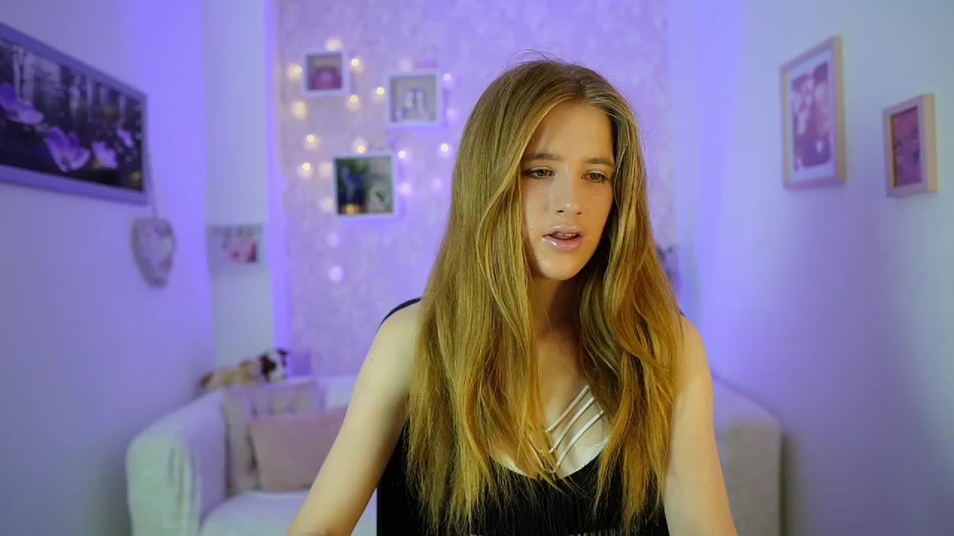 Gallery image thumbnail from Monika_Dee's myfreecams stream on, 06/28/2024, 13:54 image 17 of 20