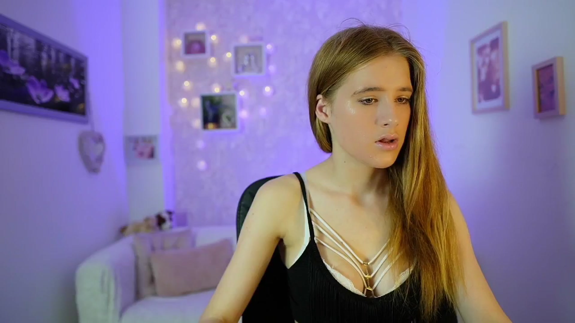 Gallery image thumbnail from Monika_Dee's myfreecams stream on, 06/28/2024, 14:12 image 6 of 20