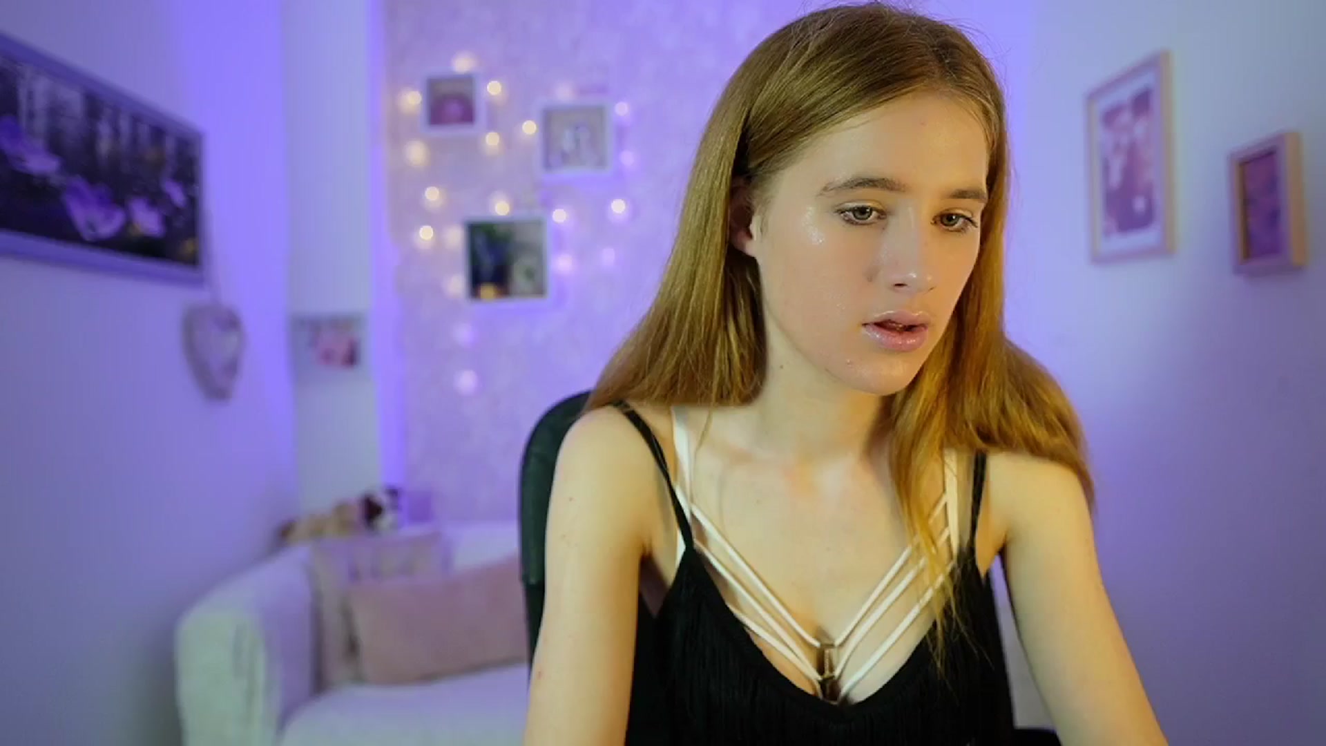 Gallery image thumbnail from Monika_Dee's myfreecams stream on, 06/28/2024, 15:01 image 16 of 20
