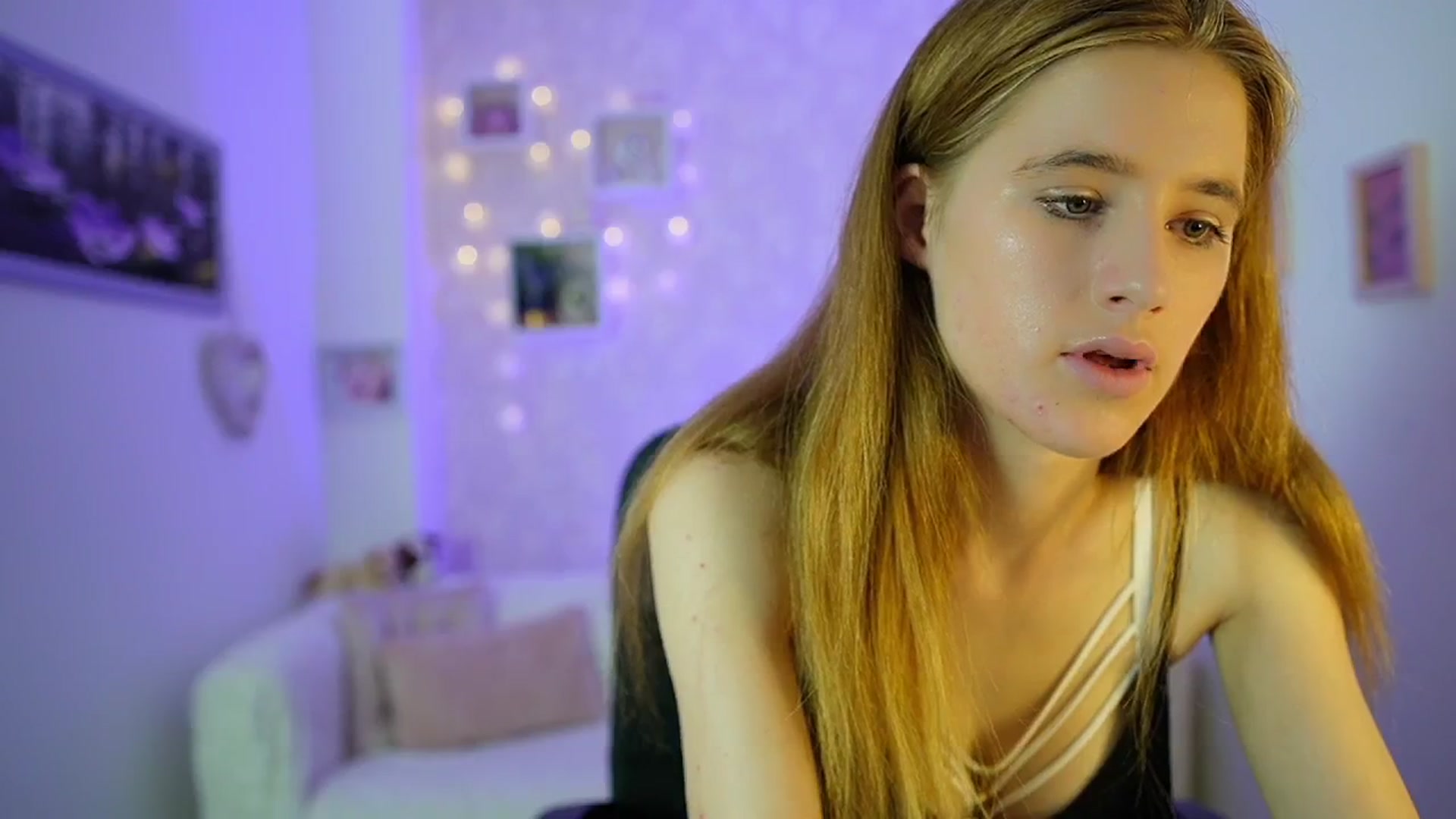 Gallery image thumbnail from Monika_Dee's myfreecams stream on, 06/28/2024, 15:56 image 17 of 20
