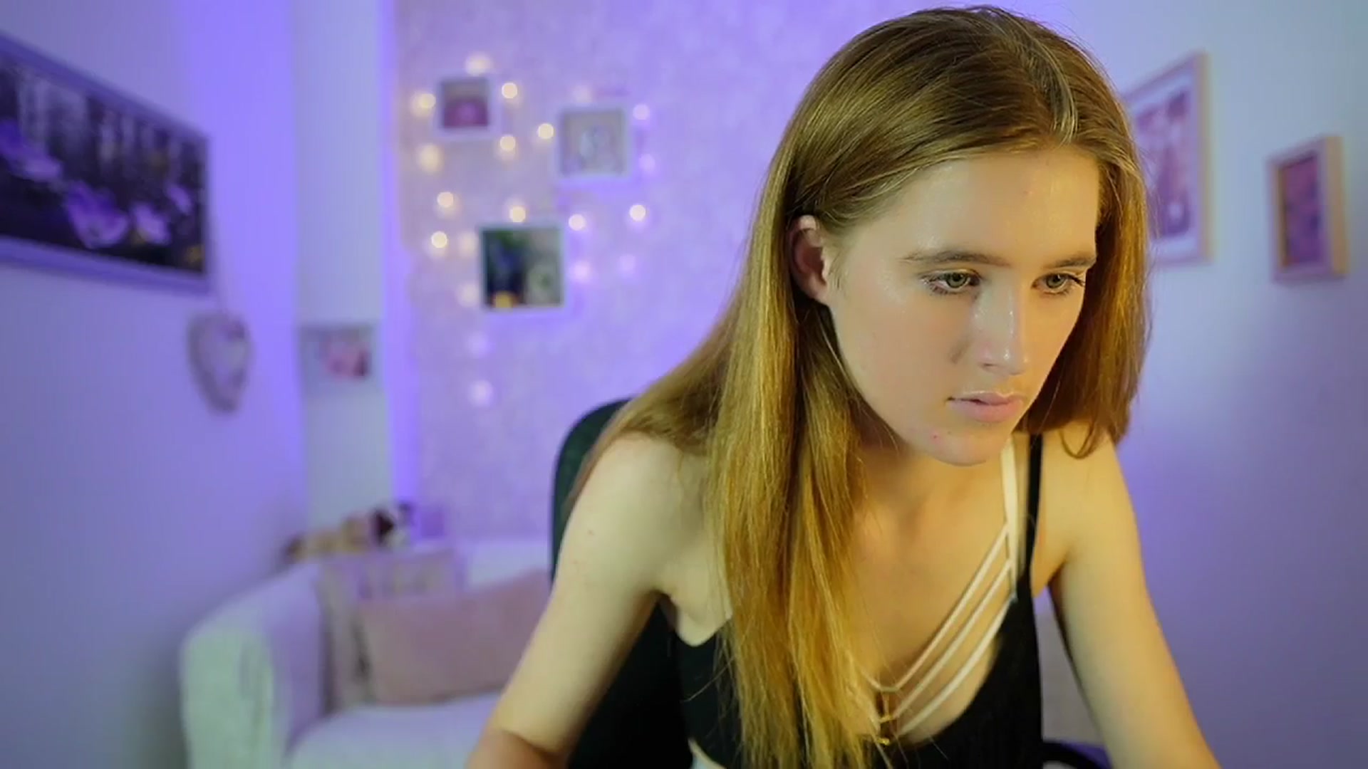 Gallery image thumbnail from Monika_Dee's myfreecams stream on, 06/28/2024, 15:56 image 13 of 20