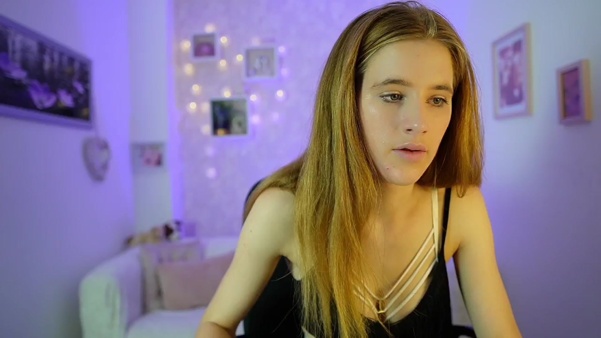 Gallery image thumbnail from Monika_Dee's myfreecams stream on, 06/28/2024, 15:56 image 11 of 20