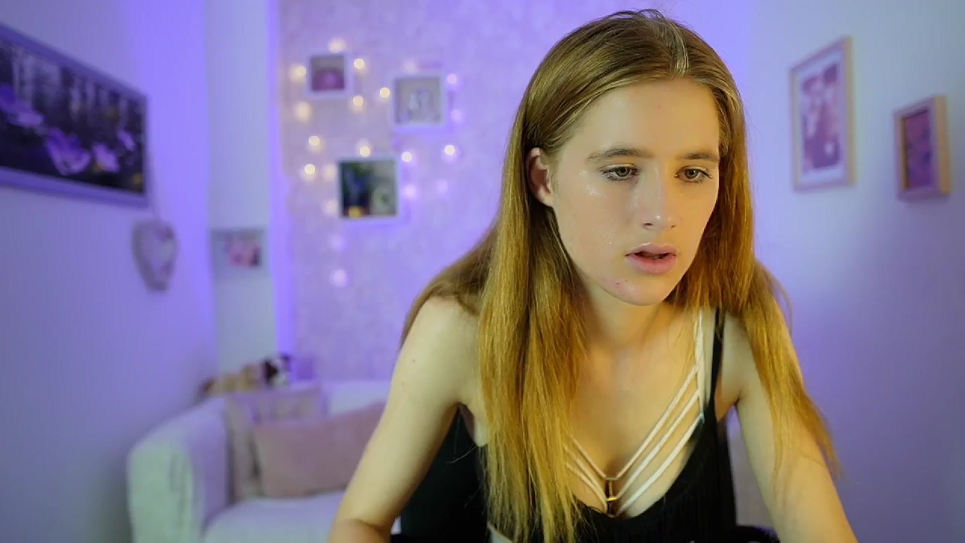 Gallery image thumbnail from Monika_Dee's myfreecams stream on, 06/28/2024, 15:56 image 19 of 20