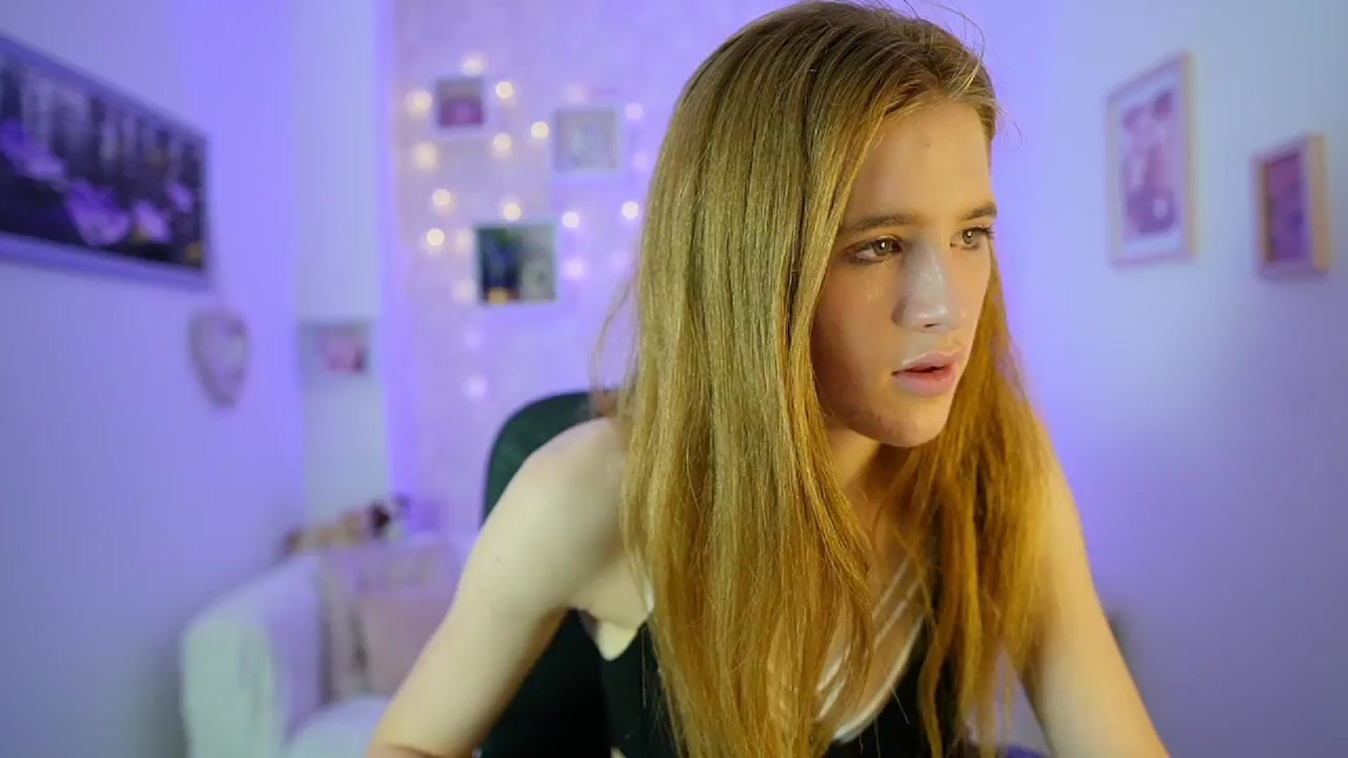 Gallery image thumbnail from Monika_Dee's myfreecams stream on, 06/28/2024, 17:06 image 2 of 20