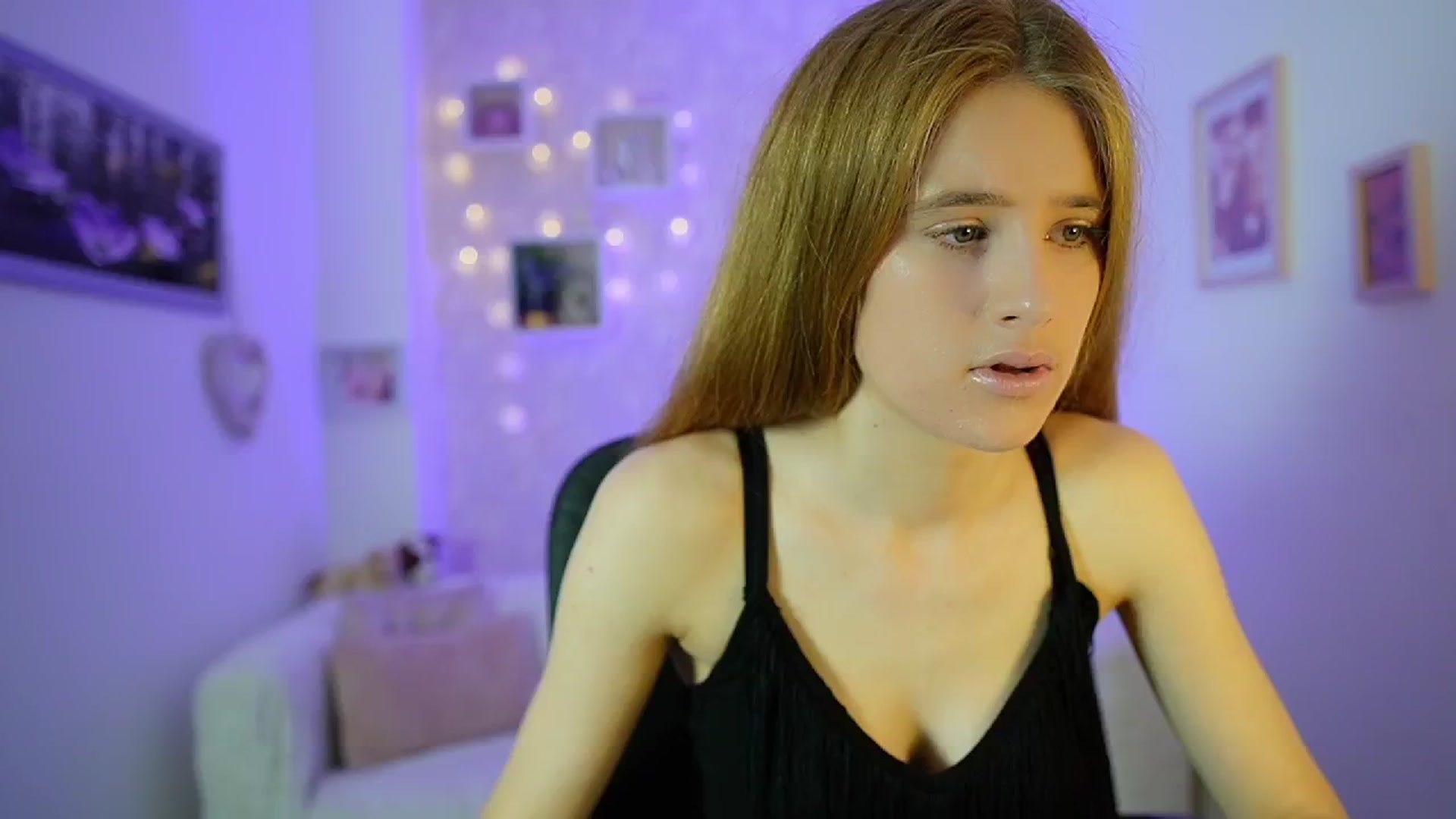 Gallery image thumbnail from Monika_Dee's myfreecams stream on, 07/01/2024, 14:05 image 11 of 20
