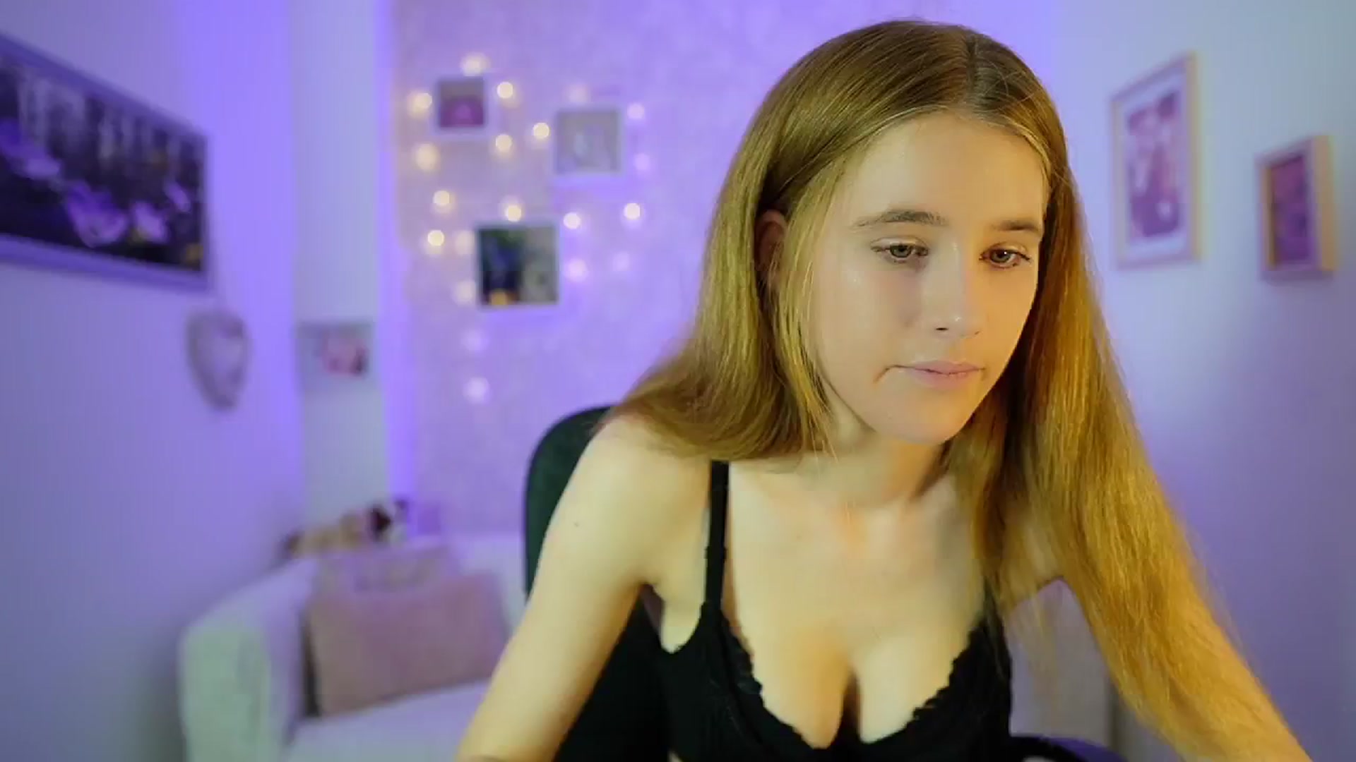 Gallery image thumbnail from Monika_Dee's myfreecams stream on, 07/01/2024, 14:38 image 2 of 20