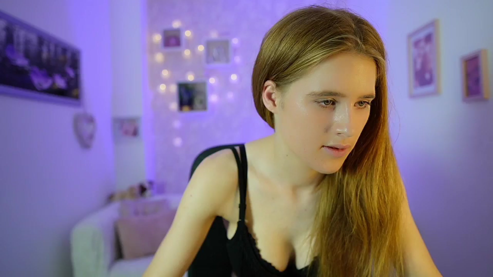 Gallery image thumbnail from Monika_Dee's myfreecams stream on, 07/01/2024, 16:25 image 5 of 20
