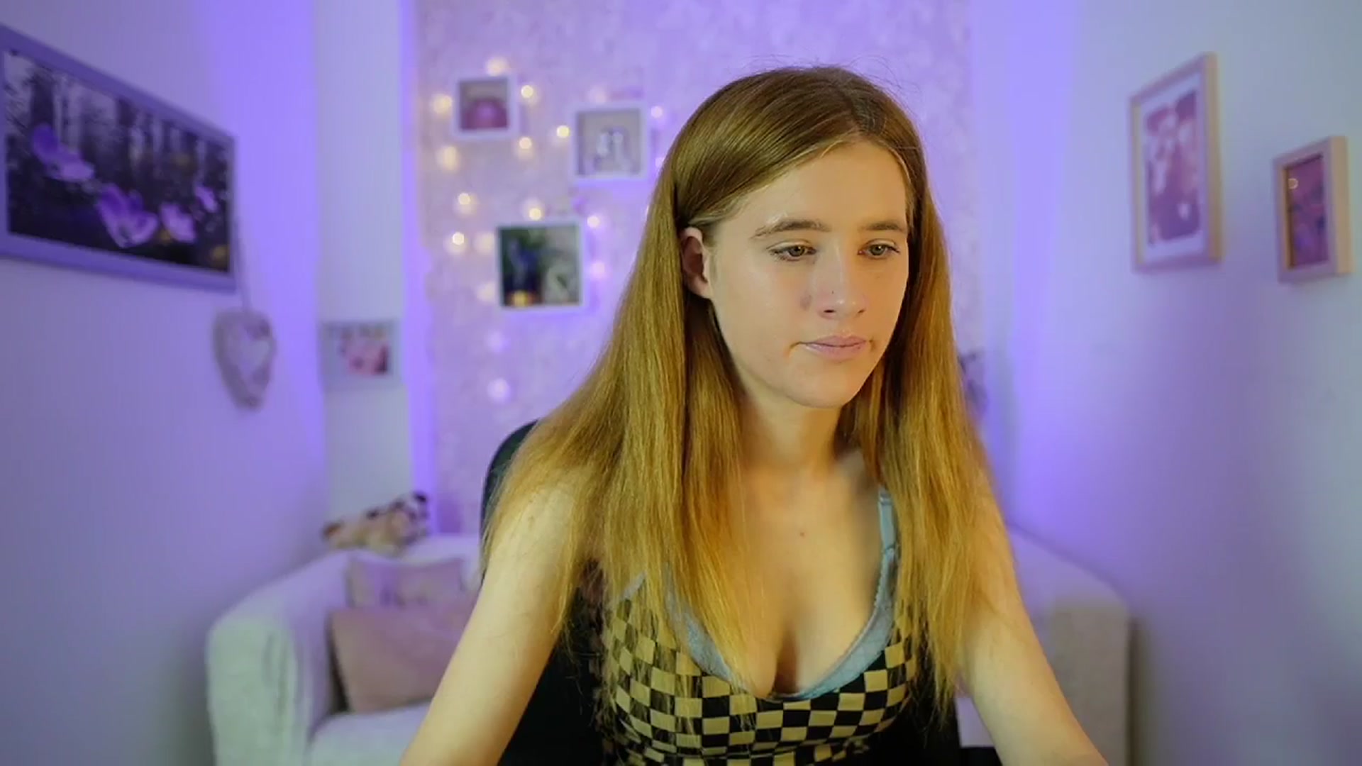 Gallery image thumbnail from Monika_Dee's myfreecams stream on, 07/03/2024, 12:45 image 11 of 20