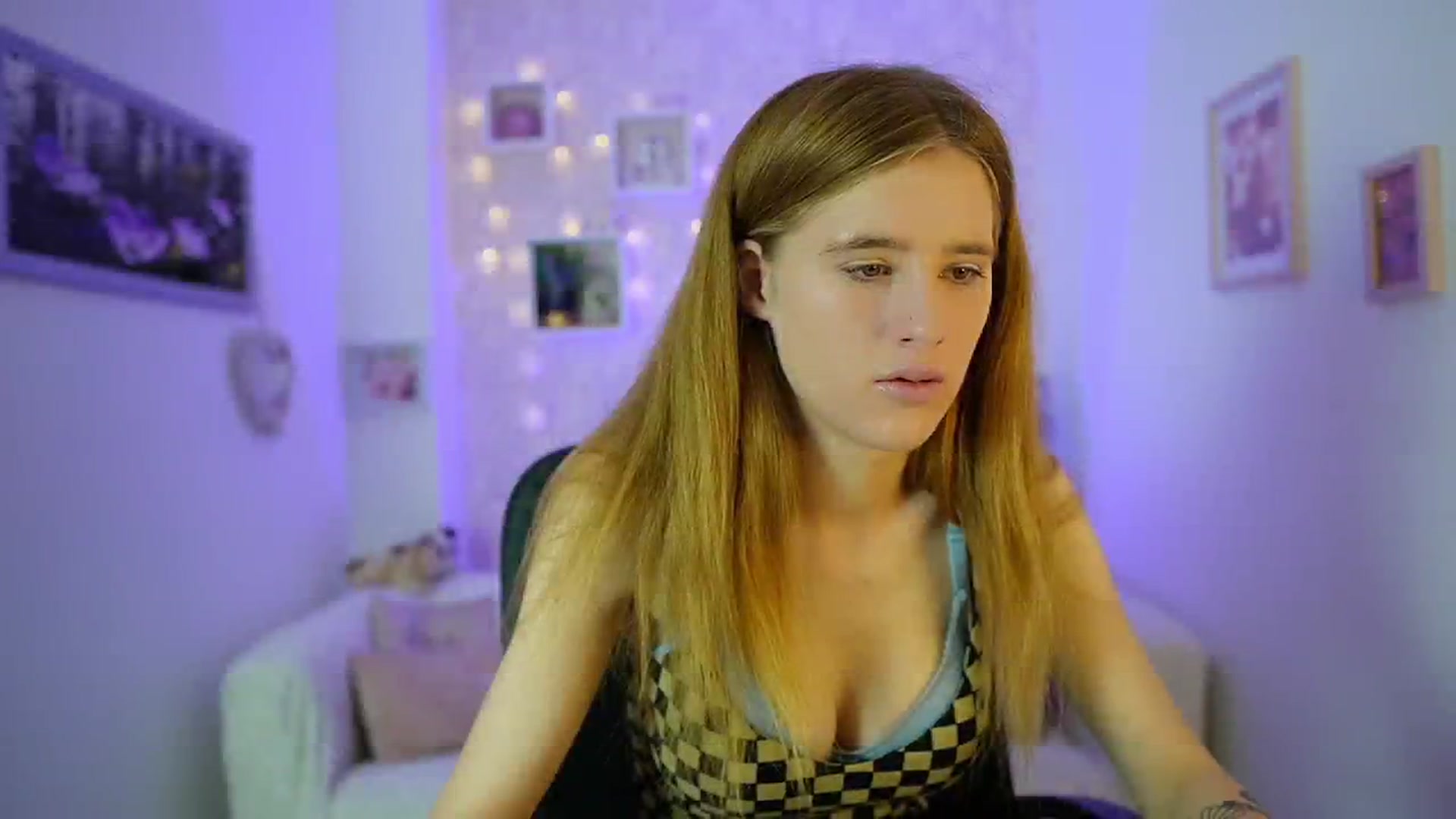 Gallery image thumbnail from Monika_Dee's myfreecams stream on, 07/03/2024, 12:45 image 14 of 20