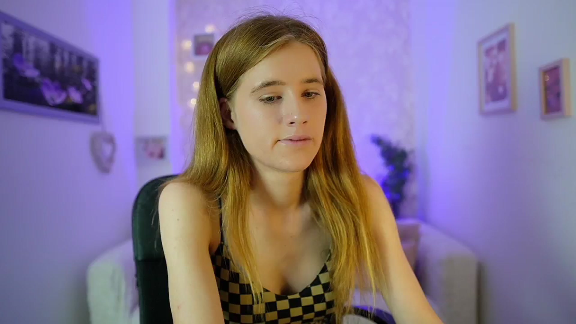 Gallery image thumbnail from Monika_Dee's myfreecams stream on, 07/03/2024, 14:28 image 17 of 20