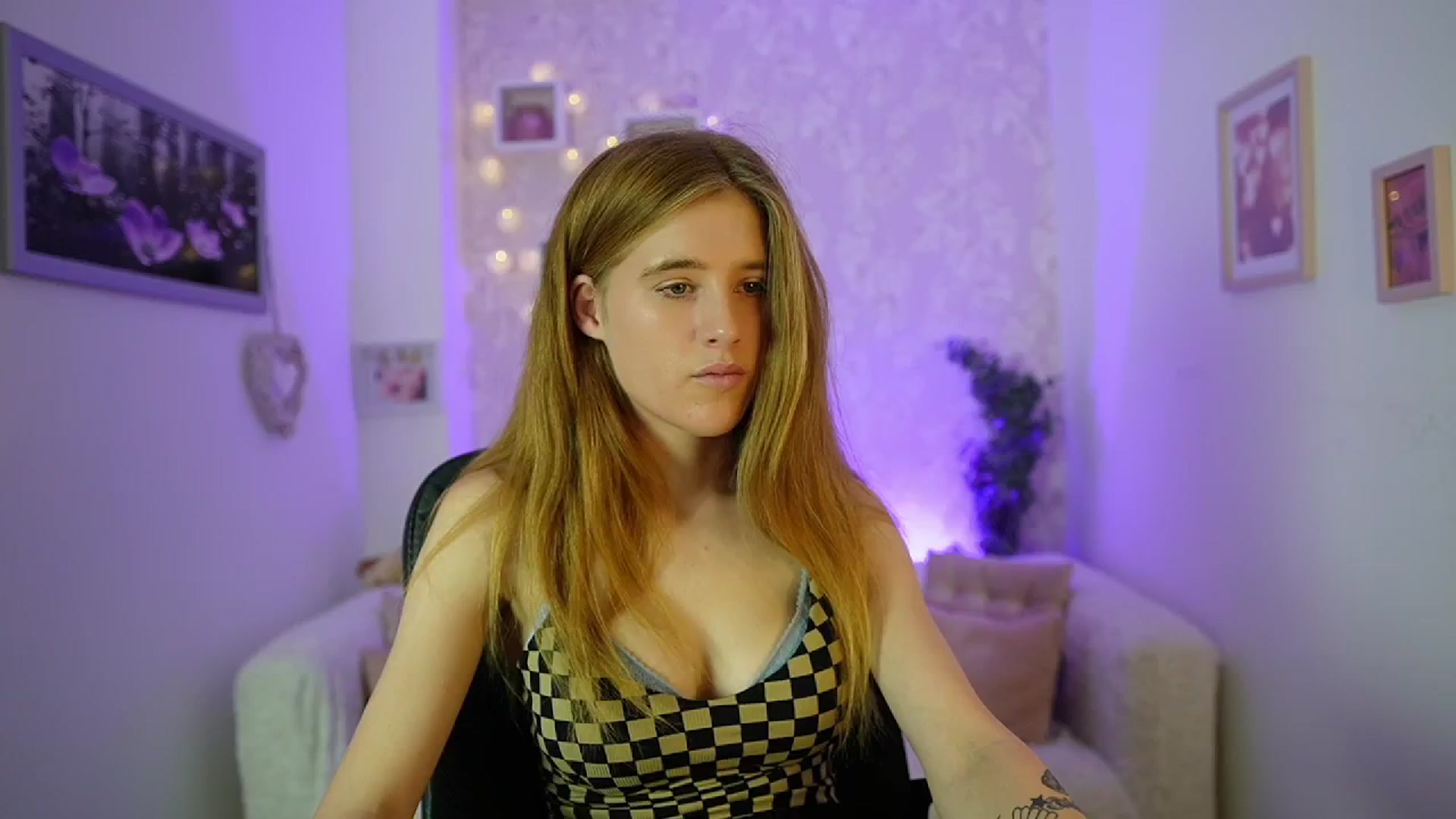 Gallery image thumbnail from Monika_Dee's myfreecams stream on, 07/03/2024, 16:53 image 15 of 20