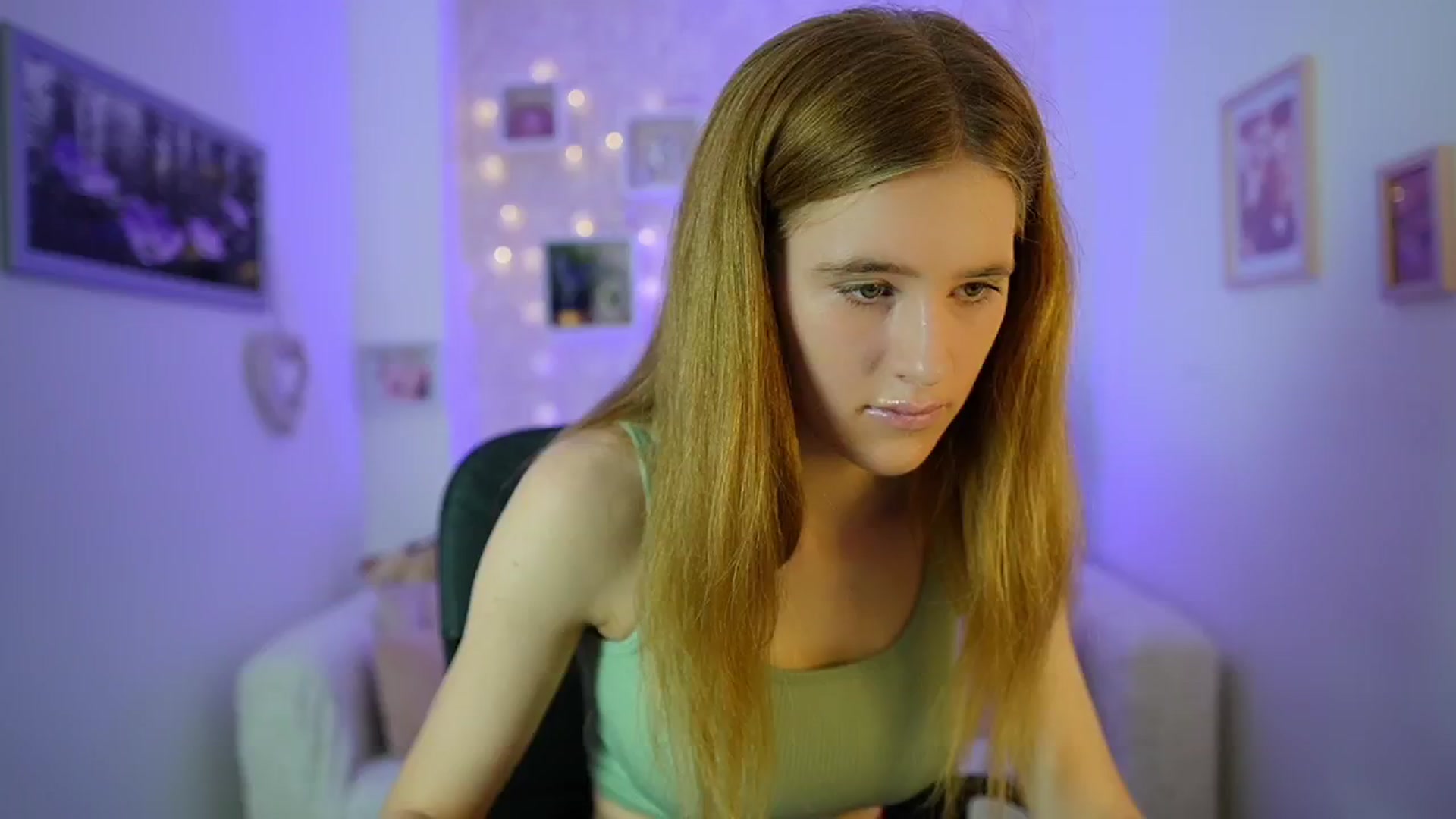 Gallery image thumbnail from Monika_Dee's myfreecams stream on, 07/04/2024, 12:38 image 3 of 20