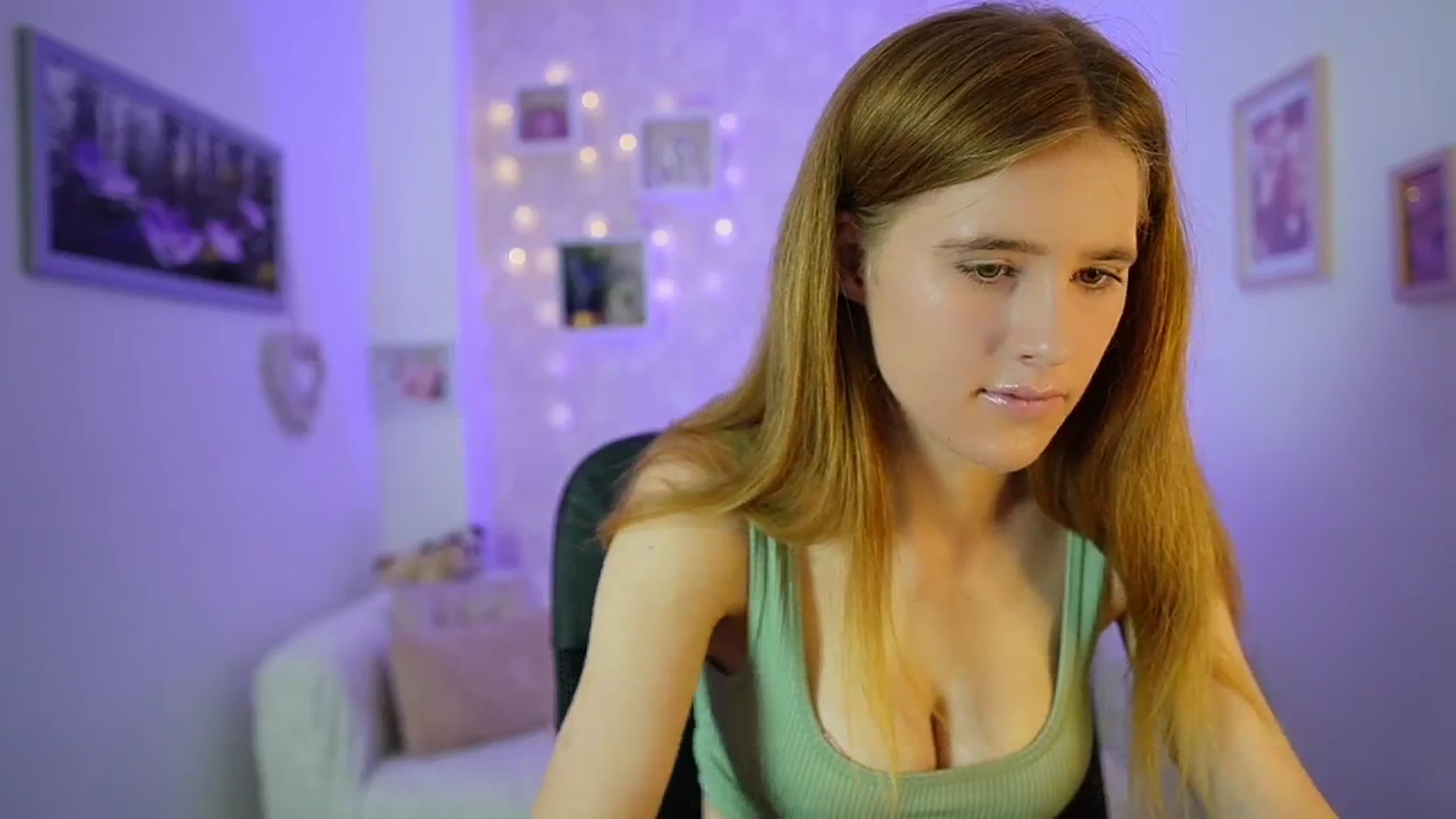 Gallery image thumbnail from Monika_Dee's myfreecams stream on, 07/04/2024, 13:07 image 20 of 20