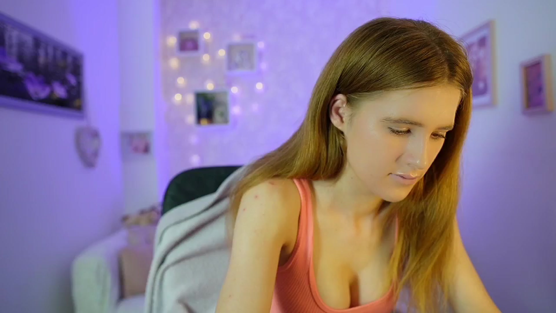 Gallery image thumbnail from Monika_Dee's myfreecams stream on, 07/08/2024, 17:03 image 14 of 20