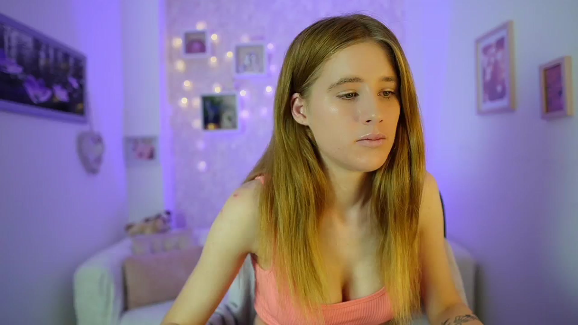 Gallery image thumbnail from Monika_Dee's myfreecams stream on, 07/08/2024, 17:03 image 9 of 20
