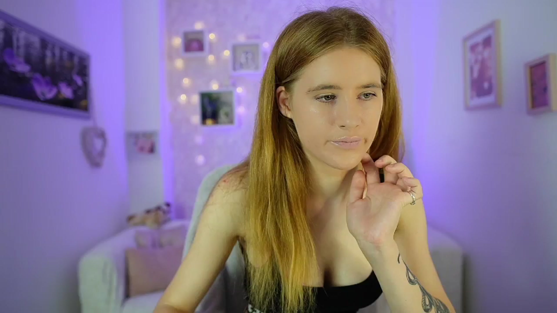 Gallery image thumbnail from Monika_Dee's myfreecams stream on, 07/09/2024, 13:12 image 18 of 20