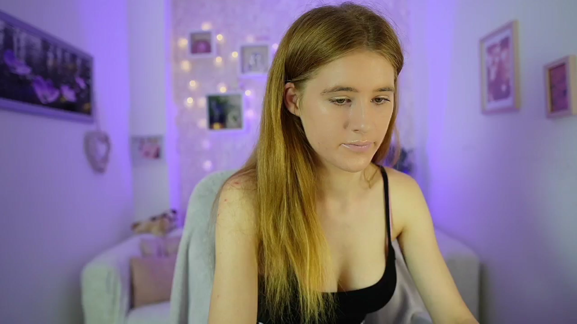 Gallery image thumbnail from Monika_Dee's myfreecams stream on, 07/09/2024, 13:12 image 13 of 20